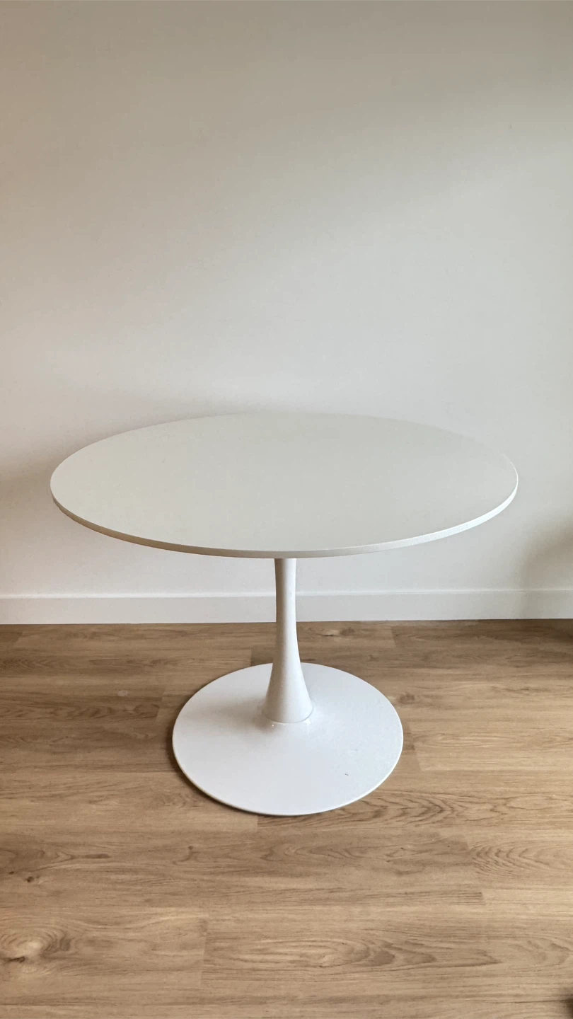 White Round Tulip Style Table - photo 2