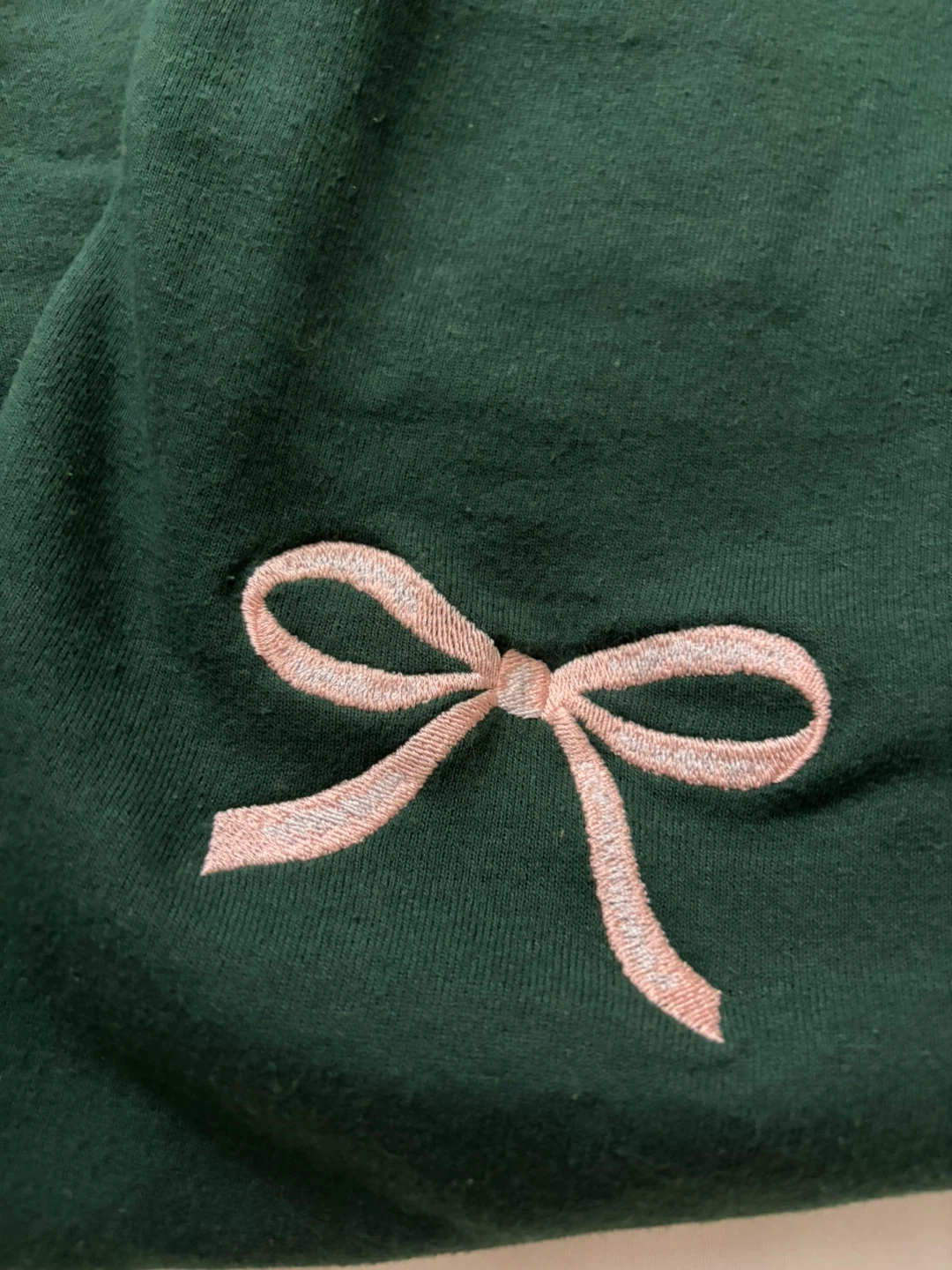 Sabrina Carpenter sweatpants - photo 2