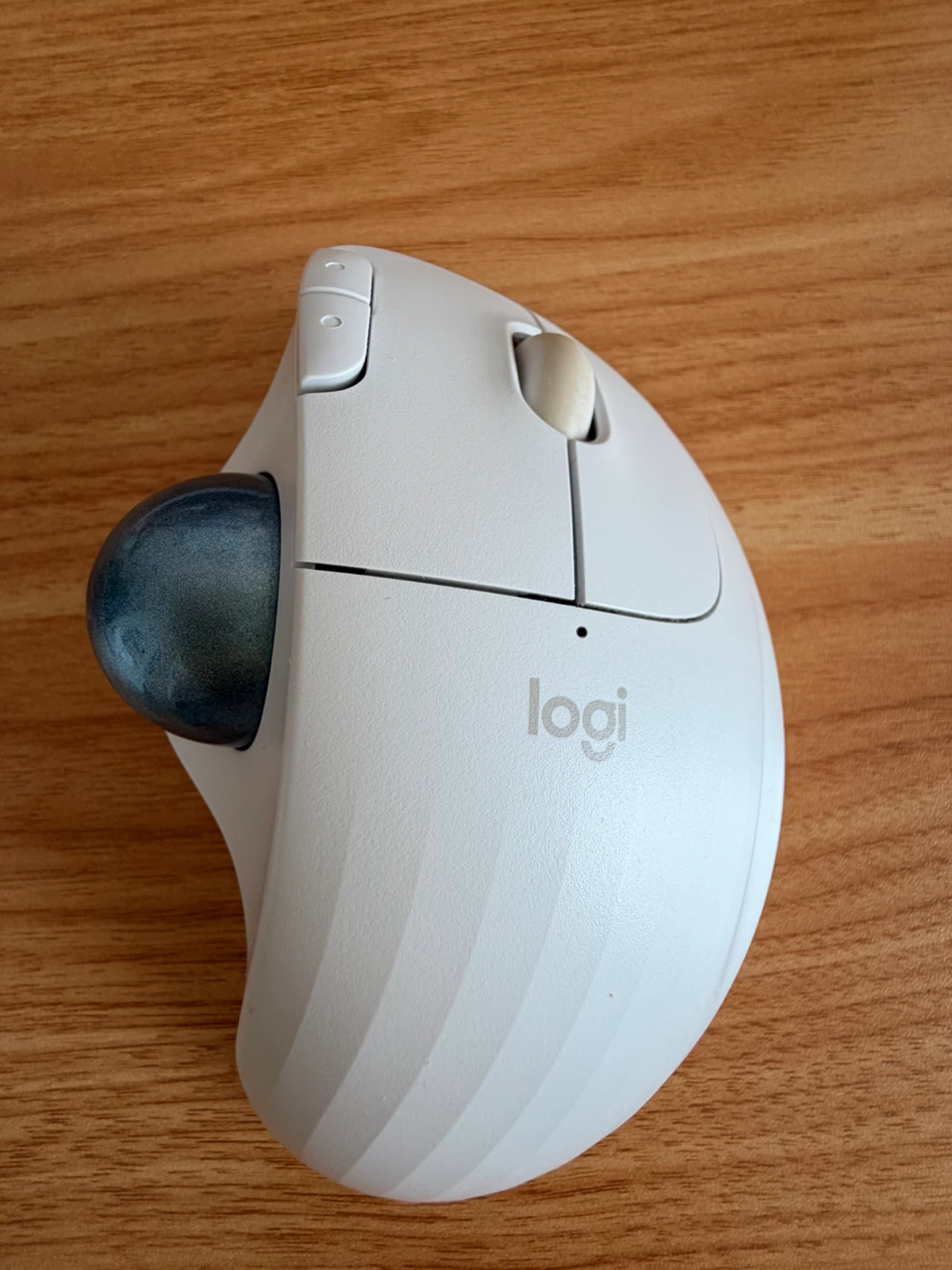 Logitech ERGO M575 Wireless Trackball Mouse - Off-White