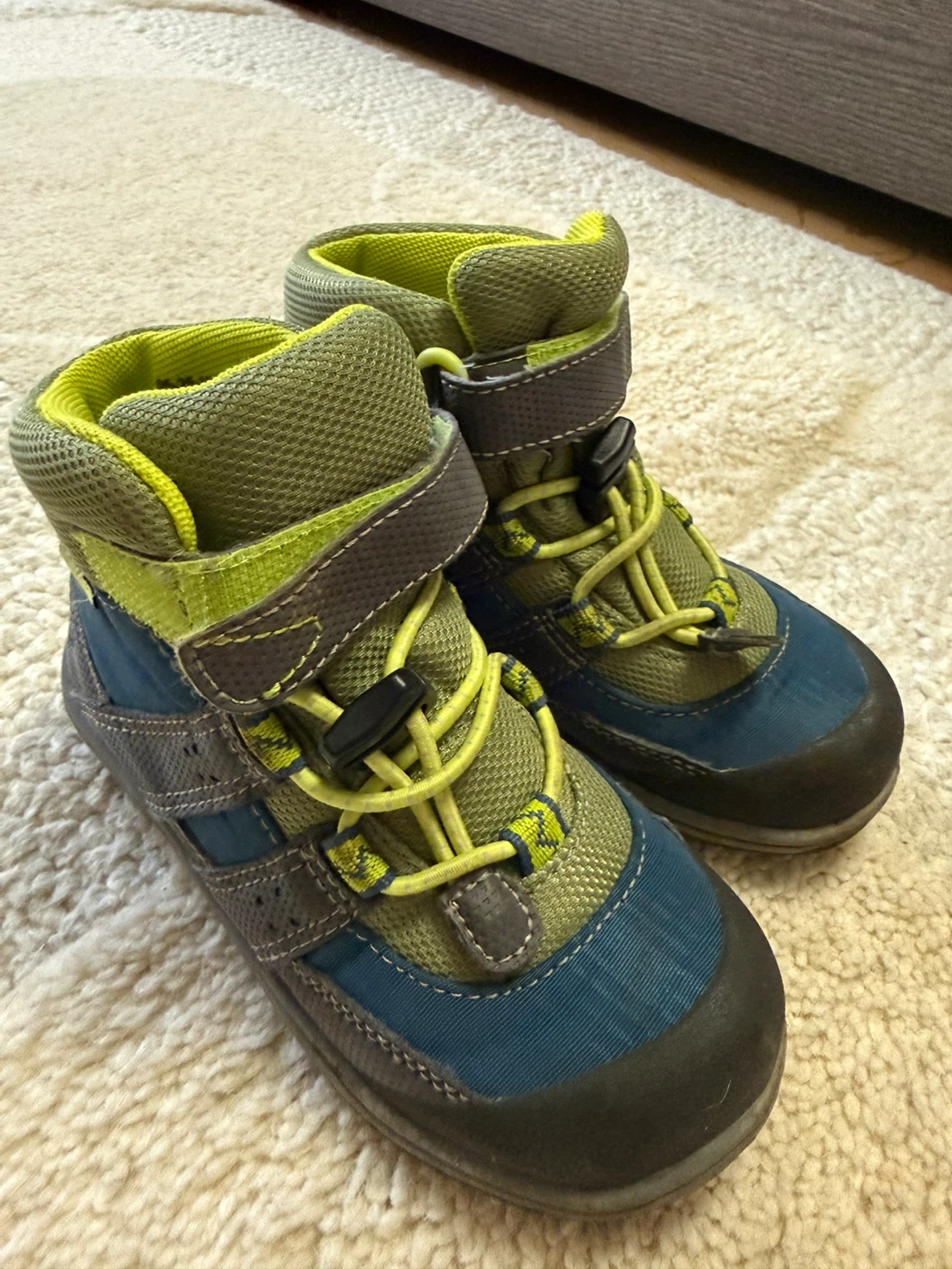 Toddler waterproof boots size 10.5
