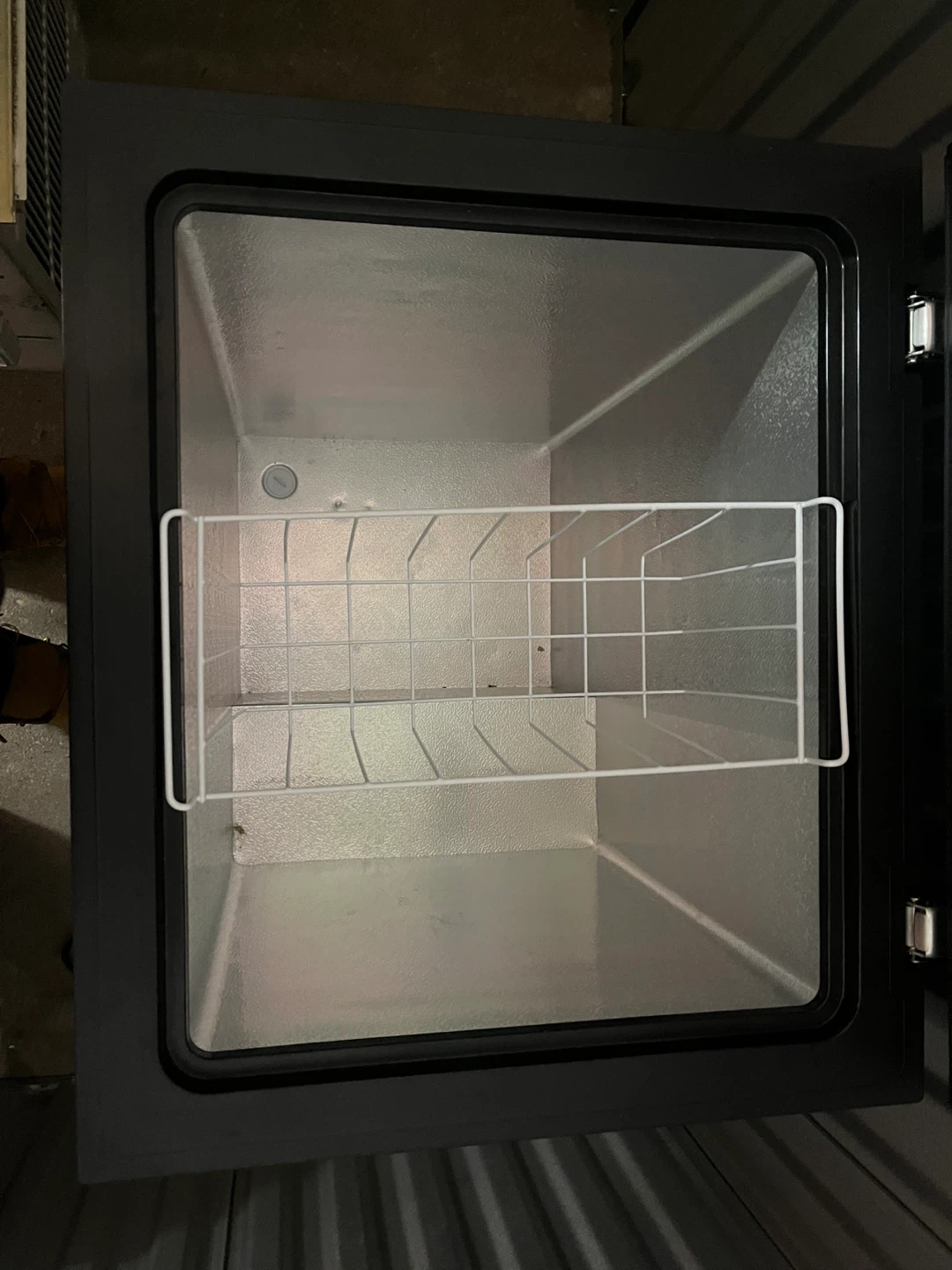 Arctic King Chest Freezer - photo 2