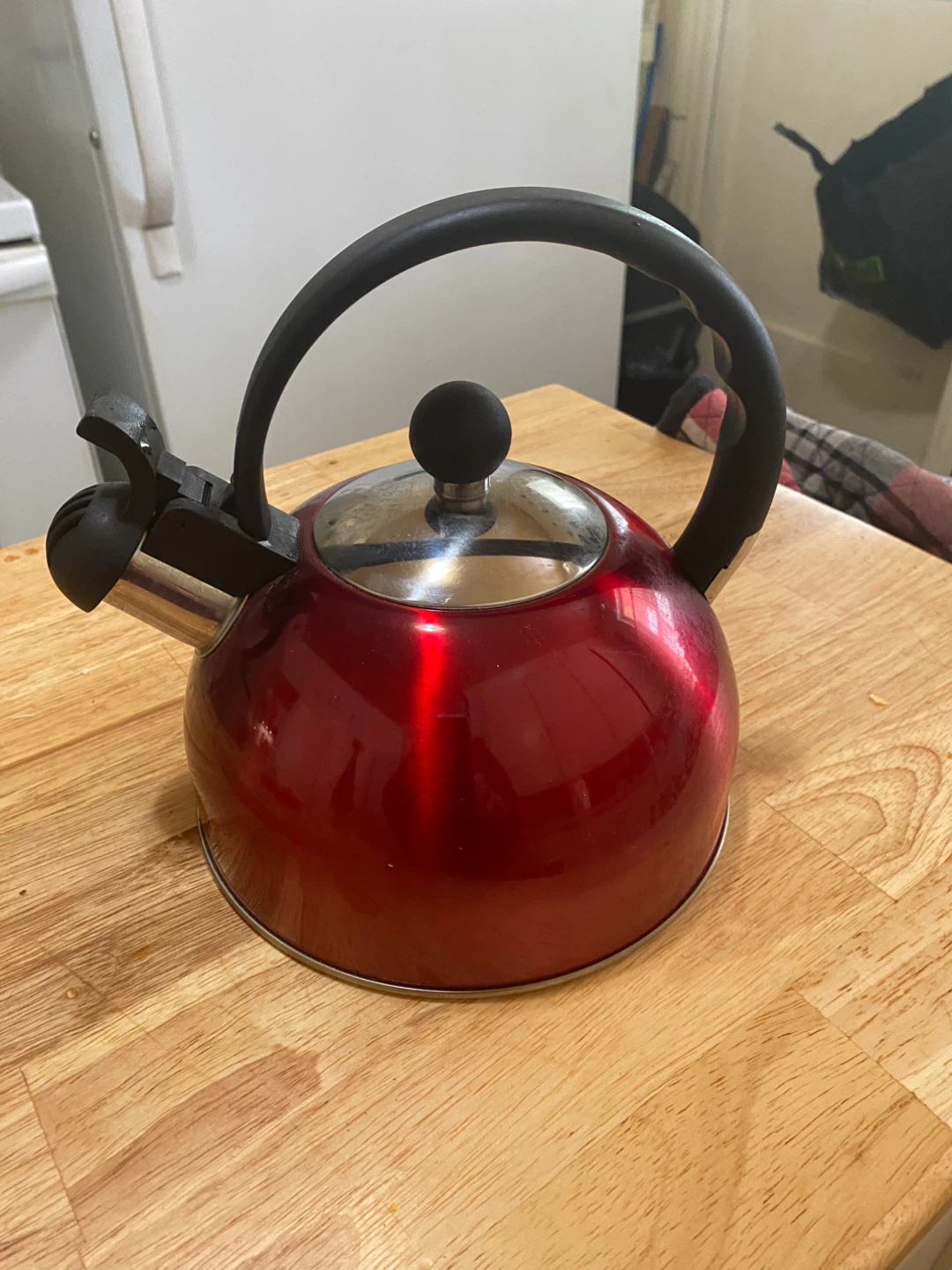 Red Stainless Steel Whistling Kettle - photo 2
