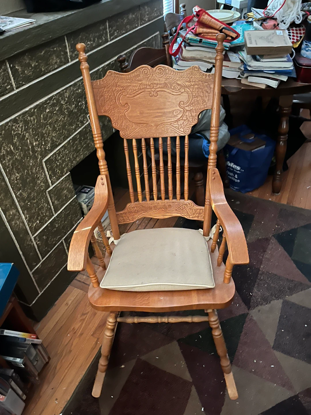 Wooden Rocking Chair - photo 3