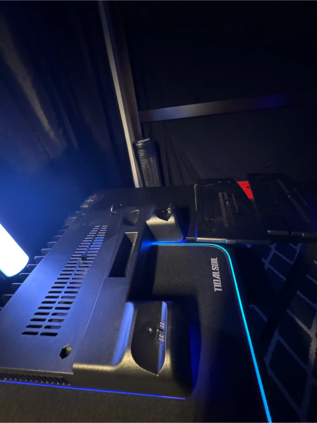 Rgb charging stand for PS5