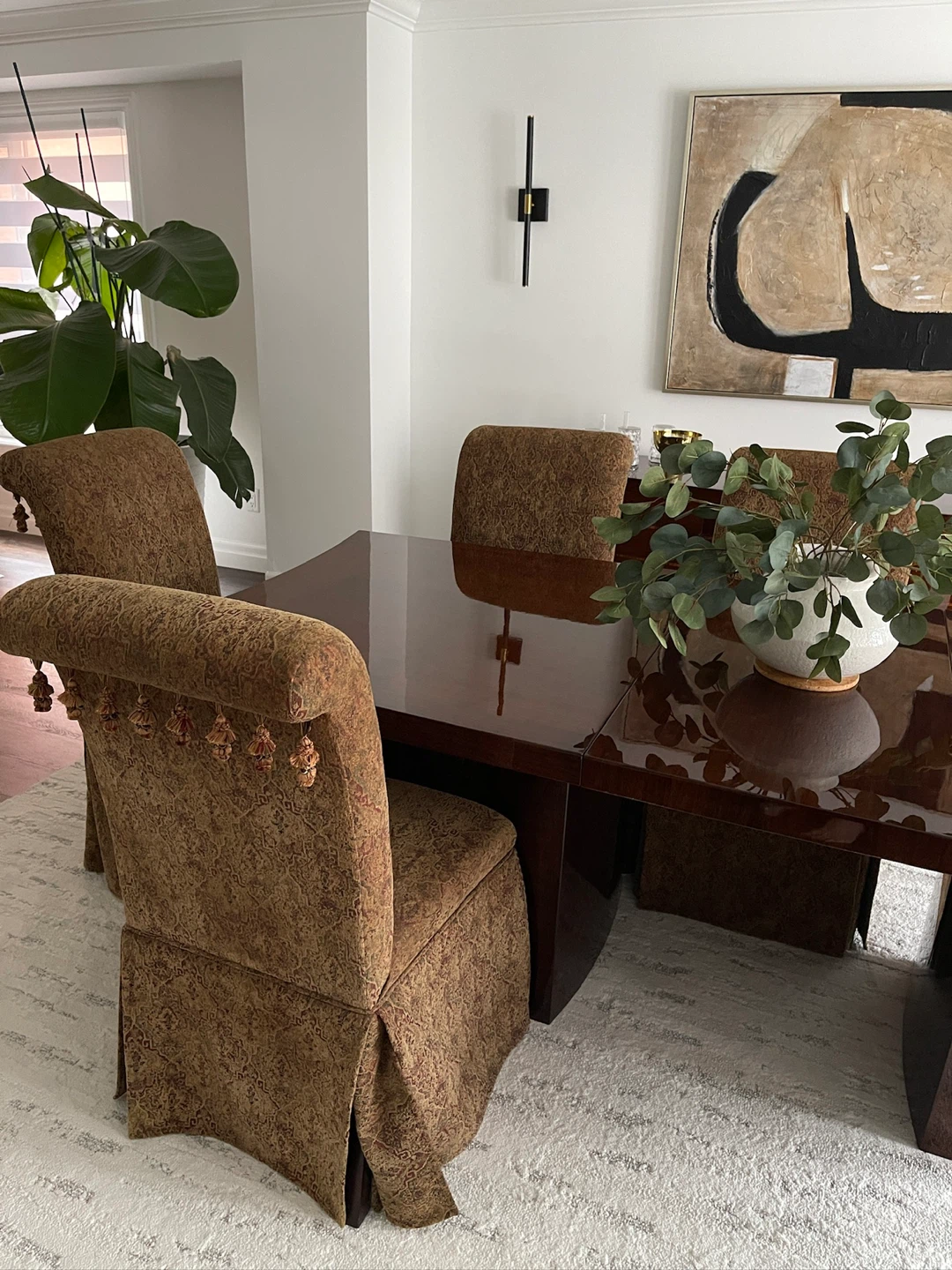 Set of 8 Upholstered Dining Chairs with Tassels