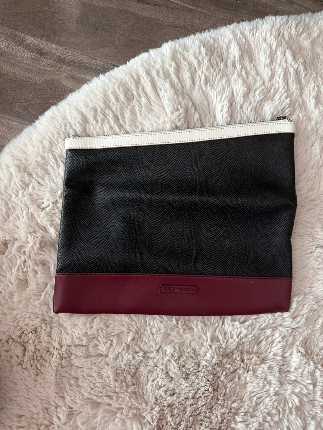 Clutch - photo 2