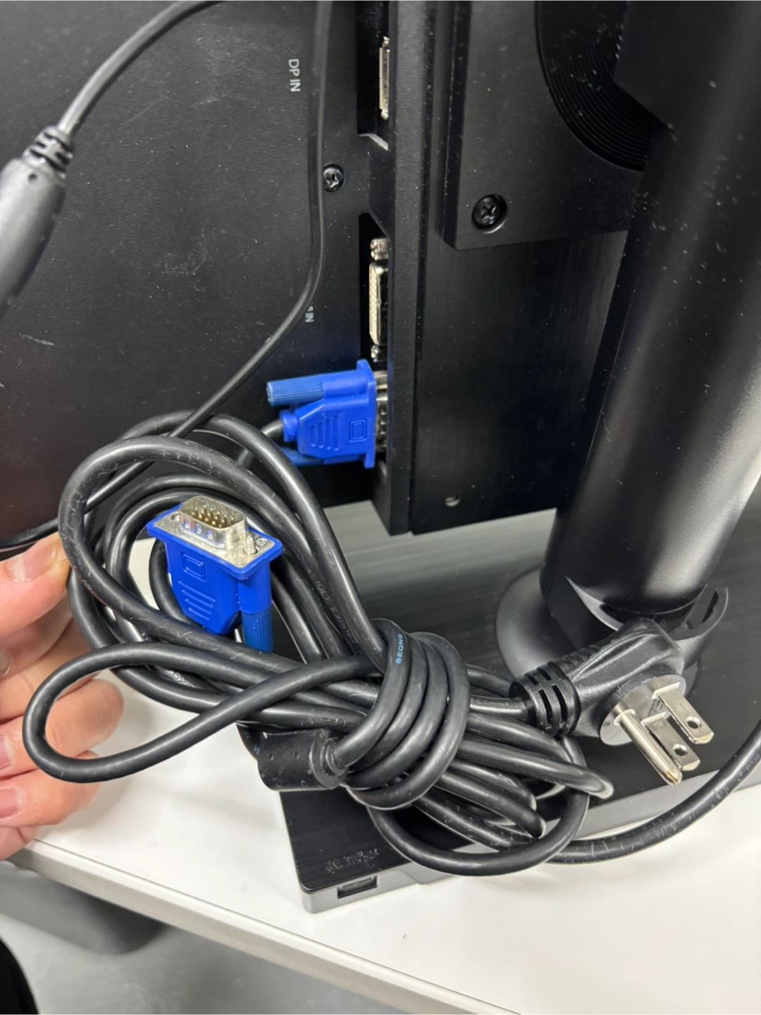 Samsung SyncMaster SA650 22" Monitor with VGA Cable & AC Cord - photo 2