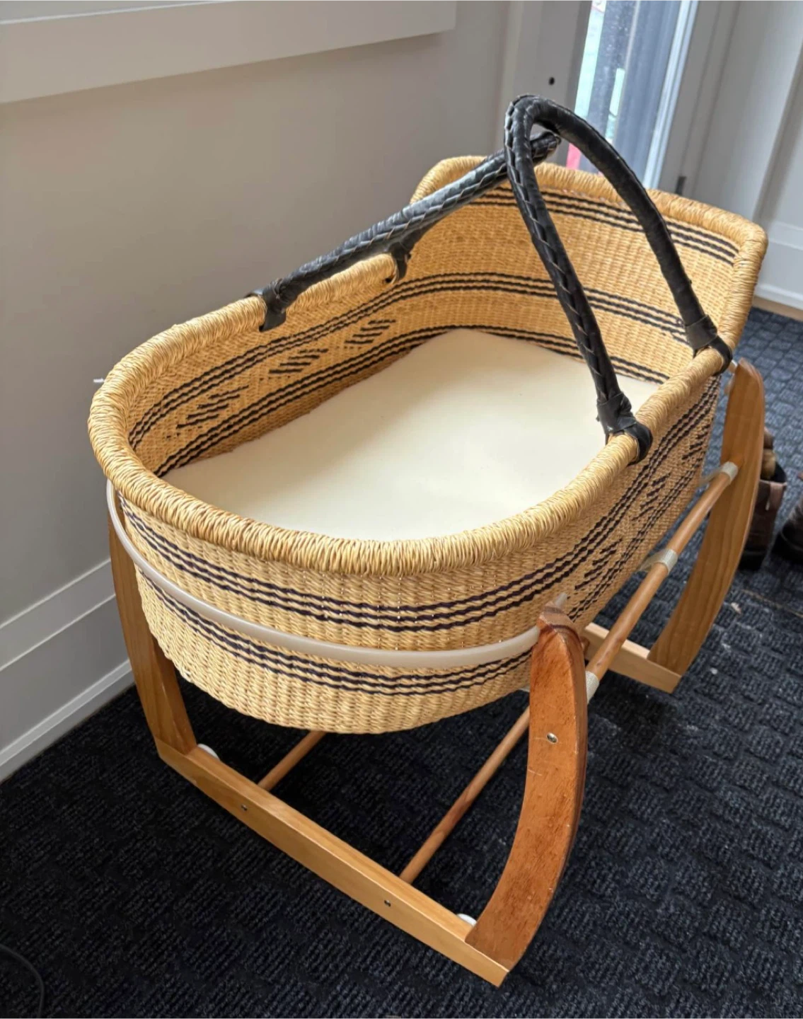 Woven Moses Basket Bassinet with Wooden Rocking Stand - photo 2