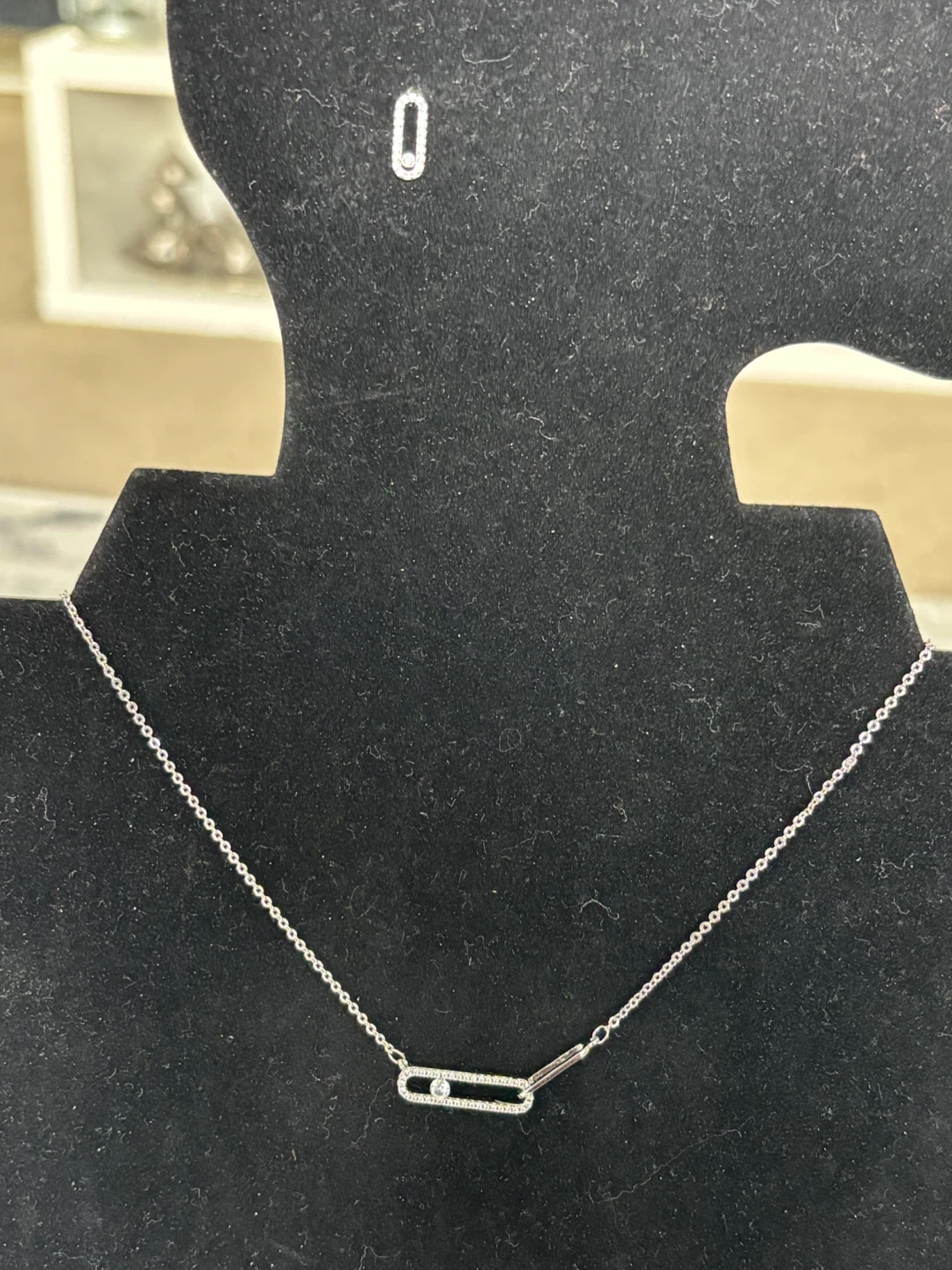 white gold plated set necklace with earring Diamond Necklace - photo 2