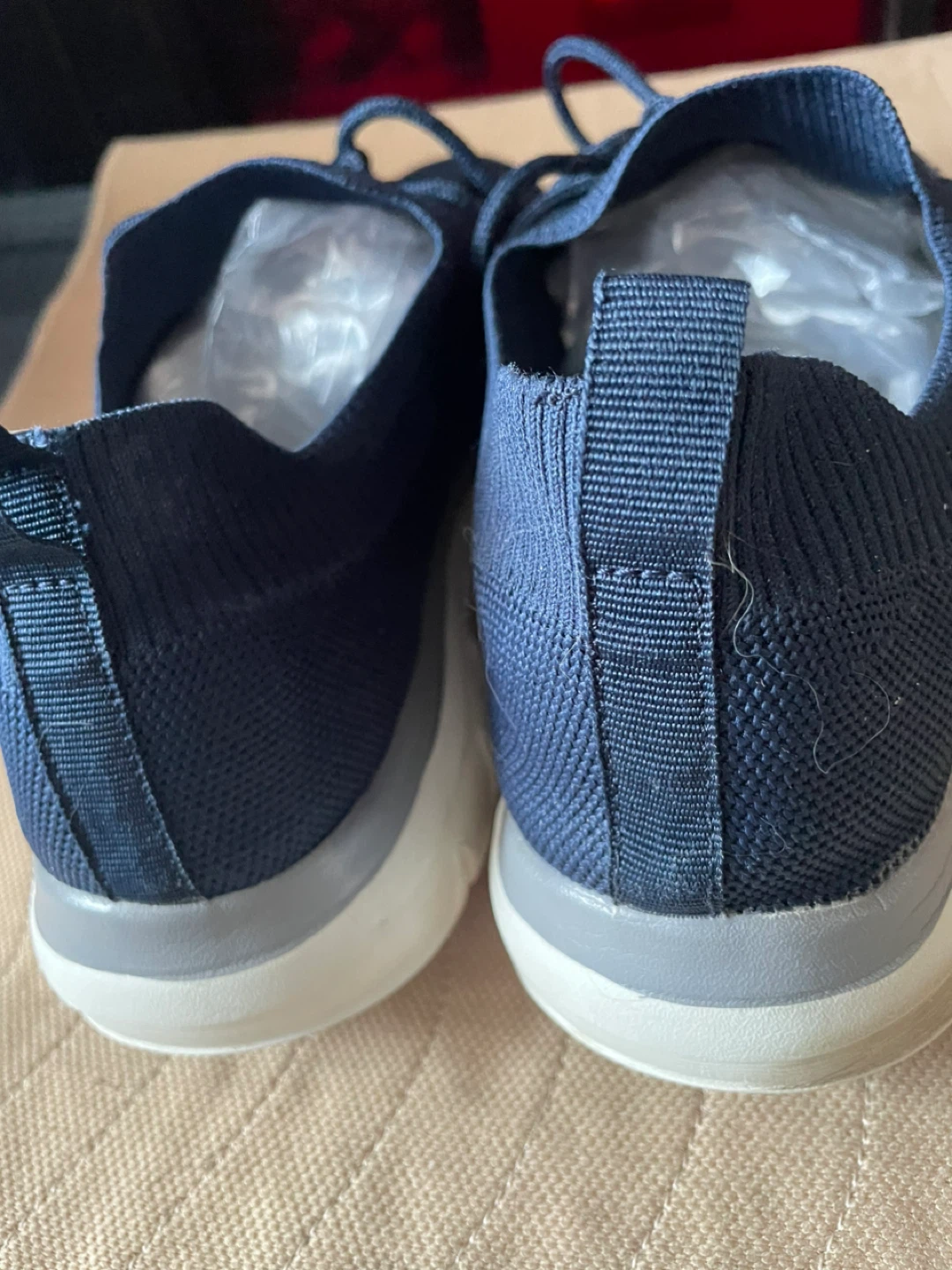 Men’s size 91/2 slip on’s - photo 3