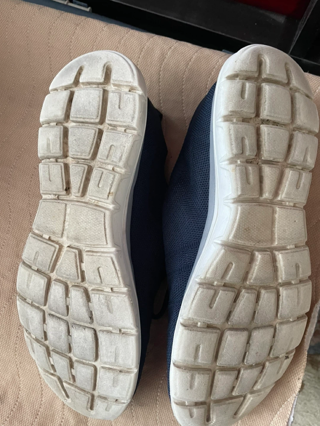 Men’s size 91/2 slip on’s - photo 2