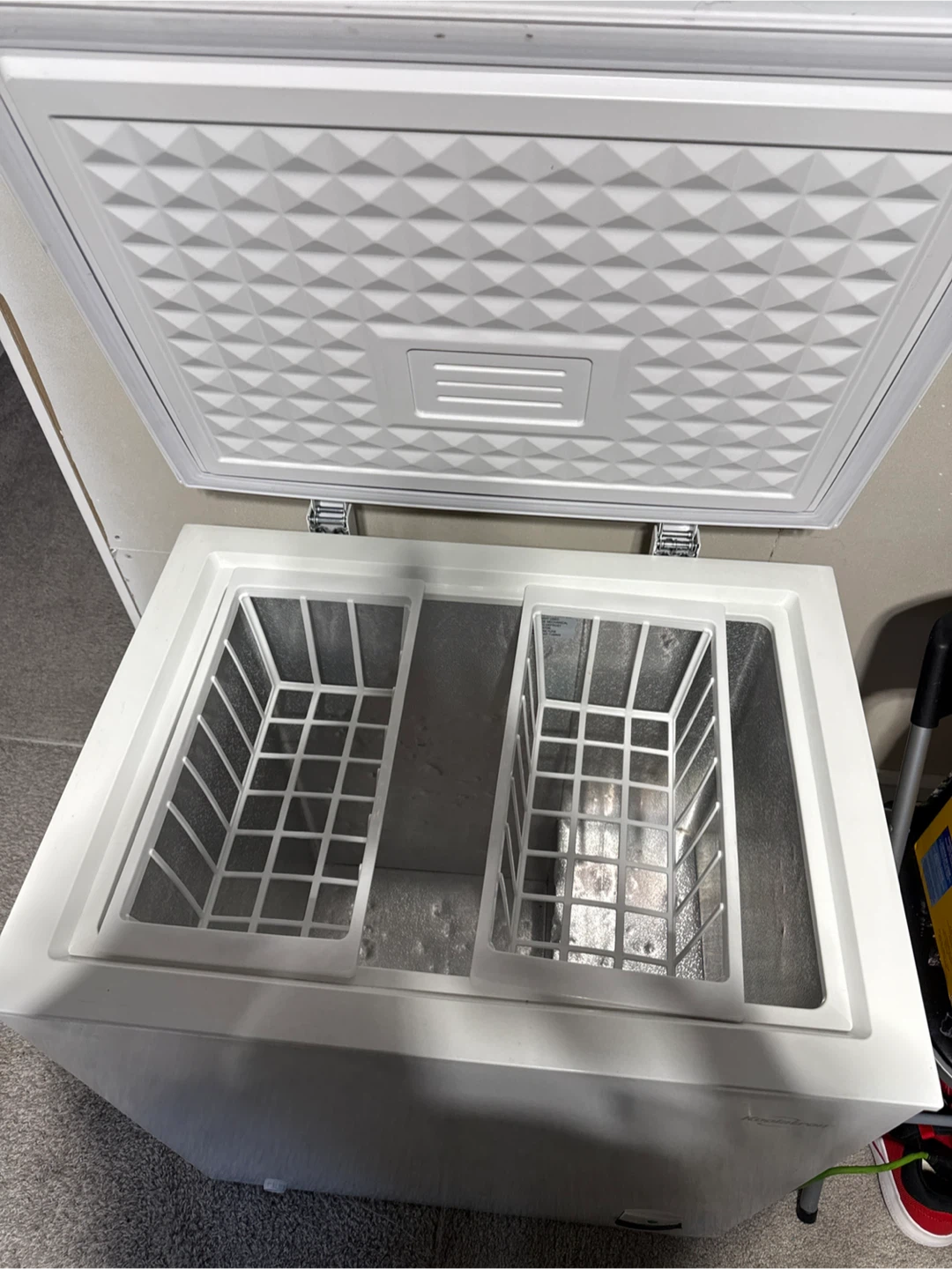Koolatron Chest Freezer - photo 2