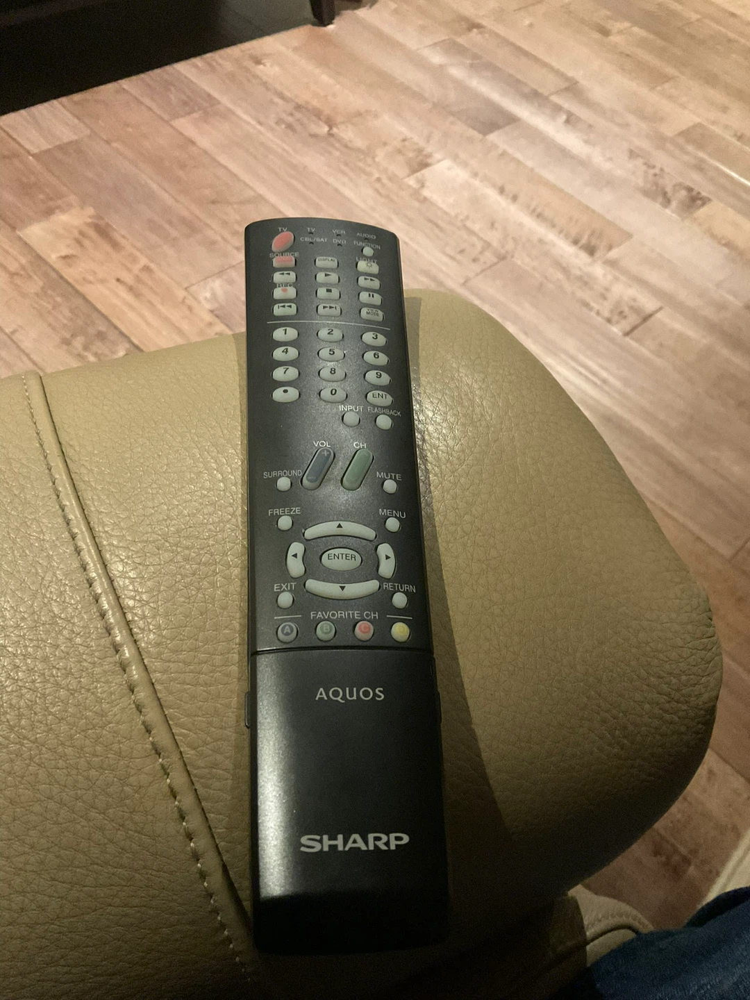 Sharp Aquos  LC-52D62U LCD  Television - photo 2