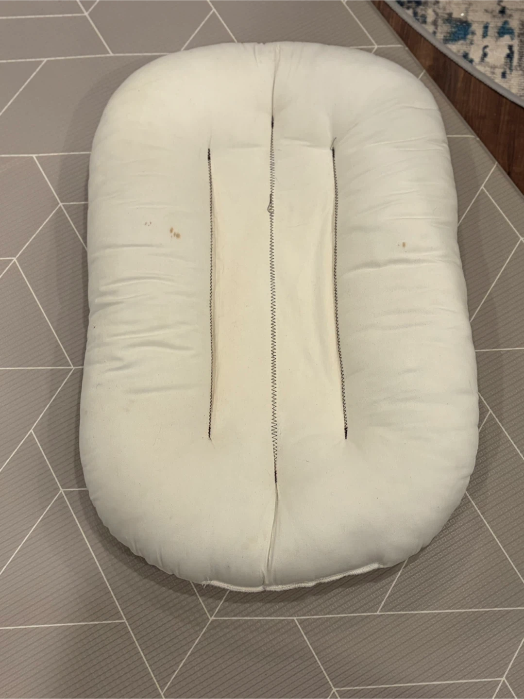 Snuggle Me Organic Baby Lounger