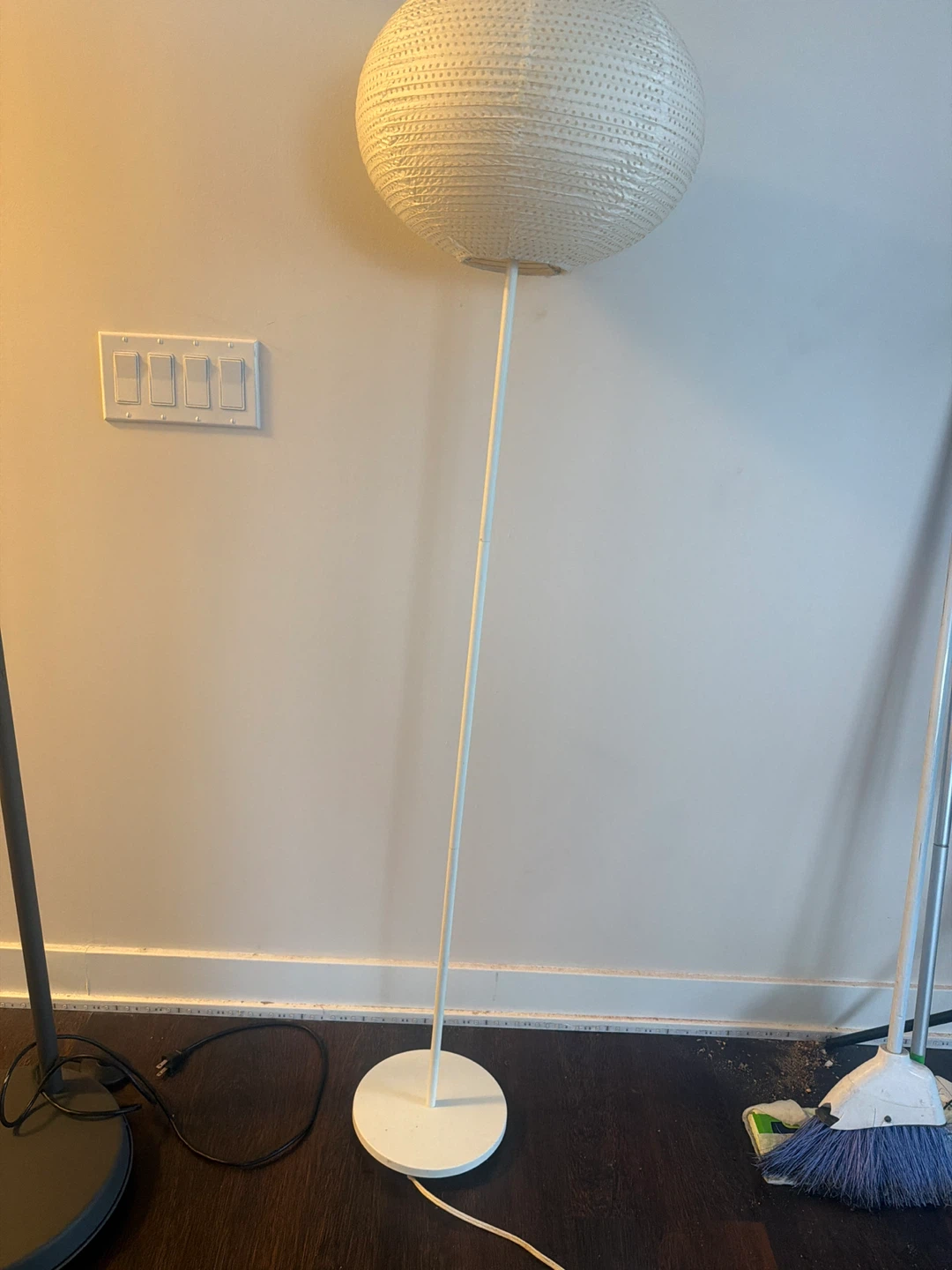 IKEA White Globe Floor Lamp - photo 3