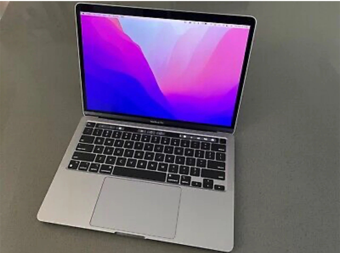 MacBook Pro 13” 2019 i7 16gb ram 500gb Touch Bar