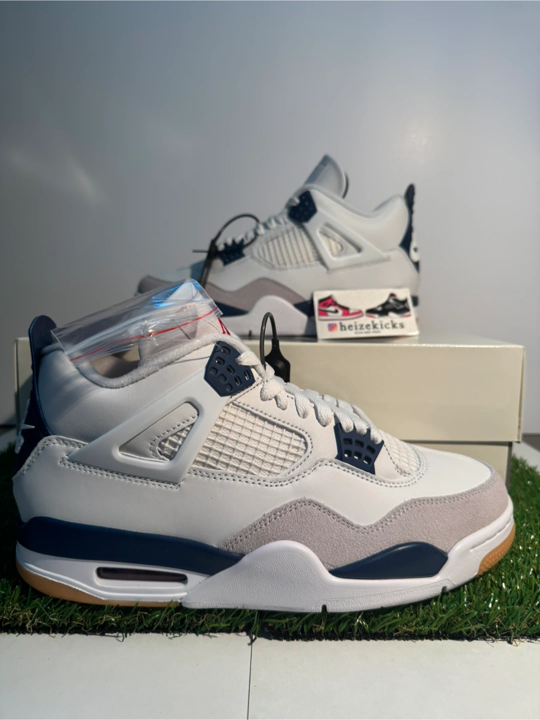Jordan 4 SB Navy size 8.5