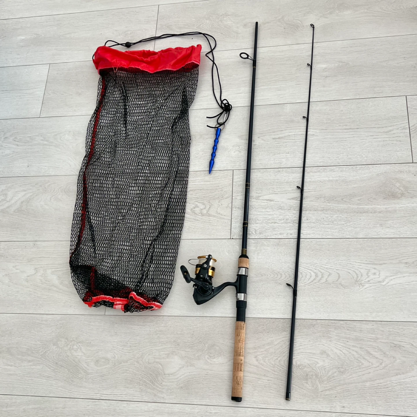 (Retail $62)Daiwa Spinning Fishing Rod and Reel Combo