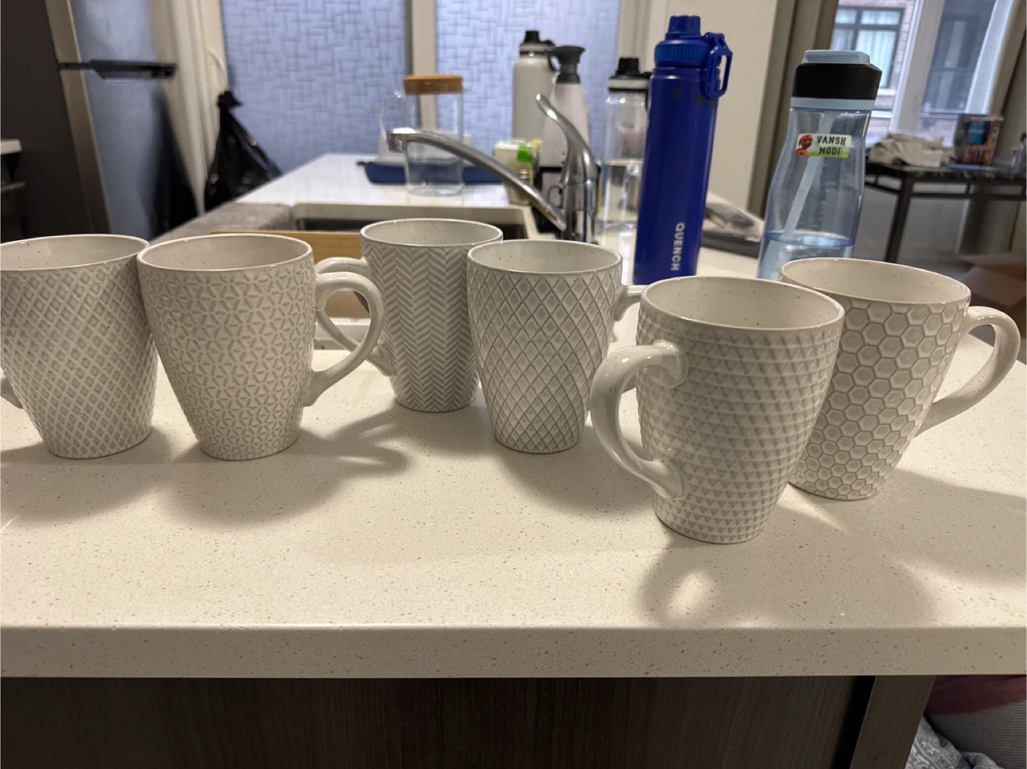 Set of 6 Textured Ceramic Mugs - White