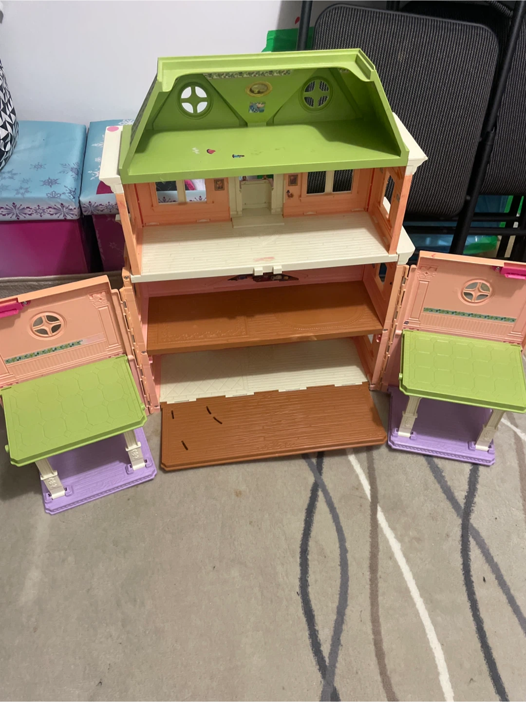 Previously owned ~ Fisher-Price Dollhouse - photo 3