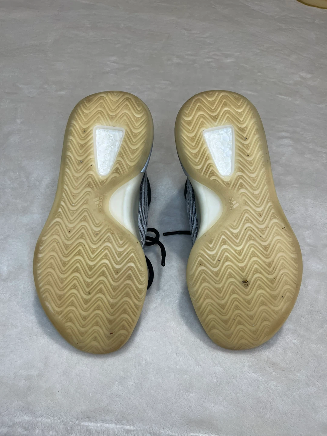Yeezy QNTM Sneakers - photo 5