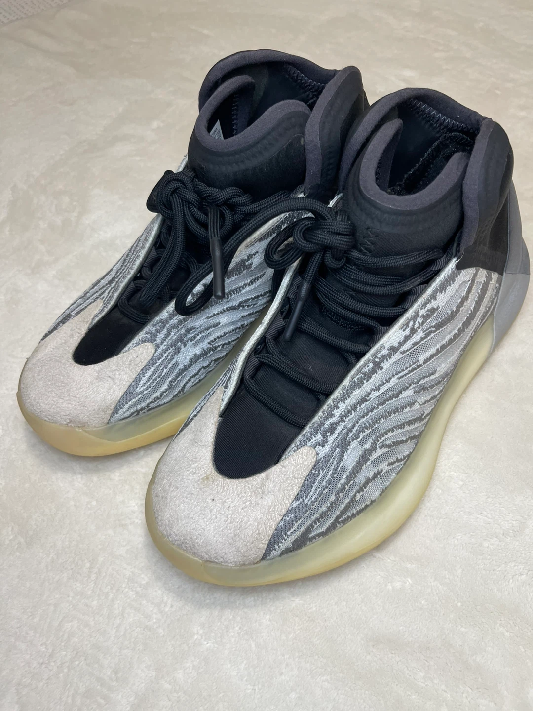 Yeezy QNTM Sneakers - photo 3