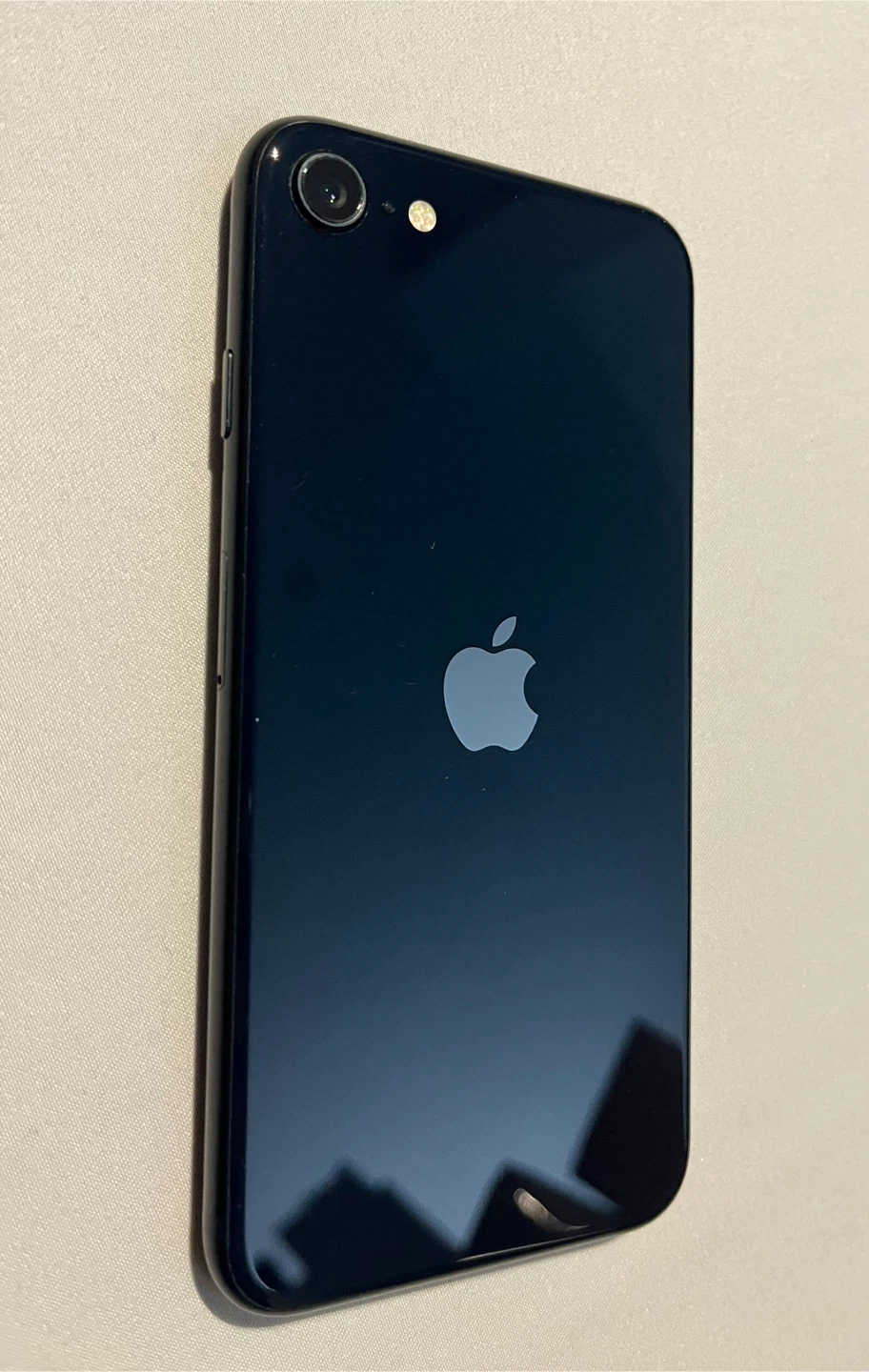 iPhone SE 3rd Gen (2022) - 64GB - Midnight Black - 5G - UNLOCKED - photo 3