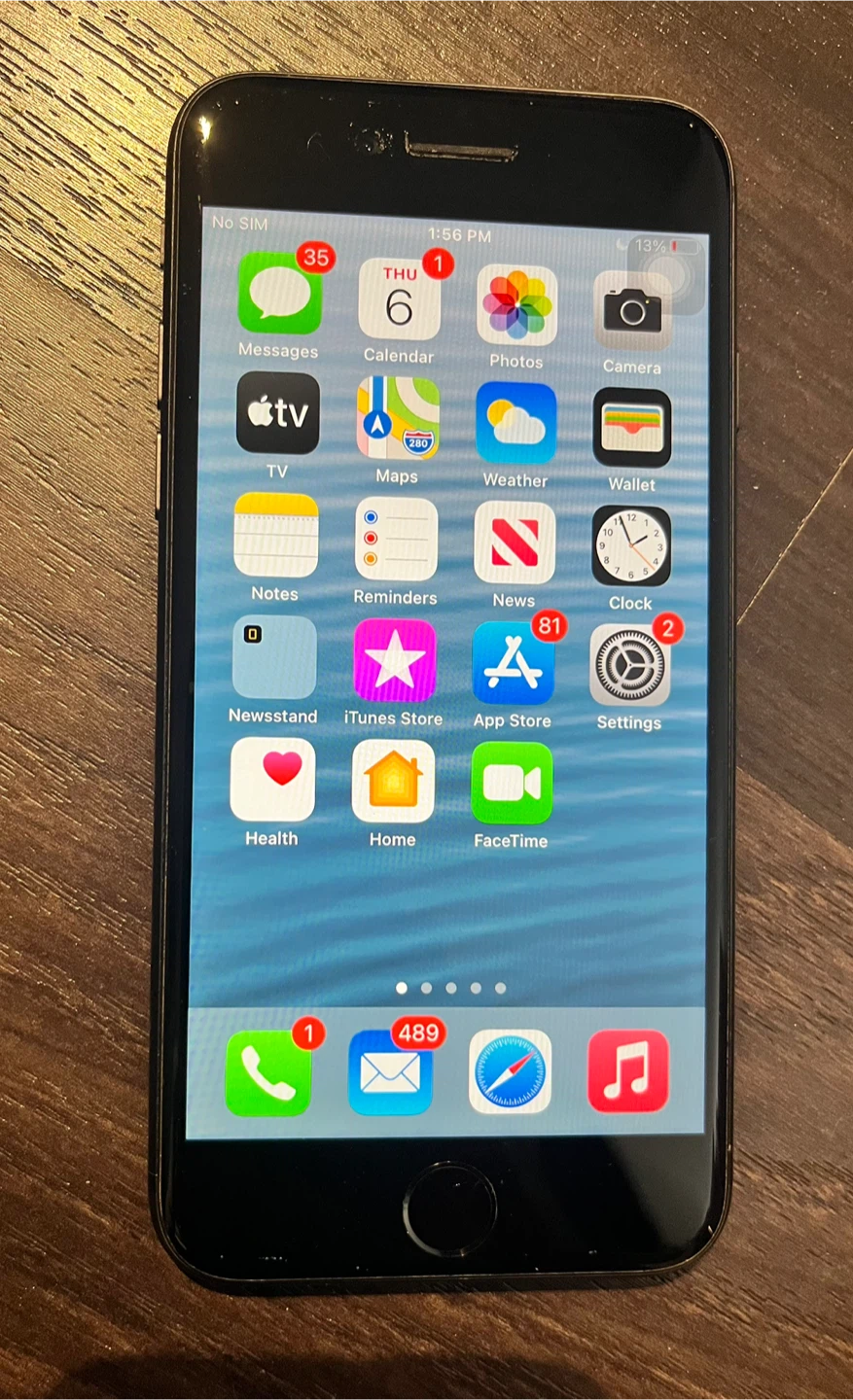 iPhone 8 64GB - Space Grey - READ DESCRIPTION