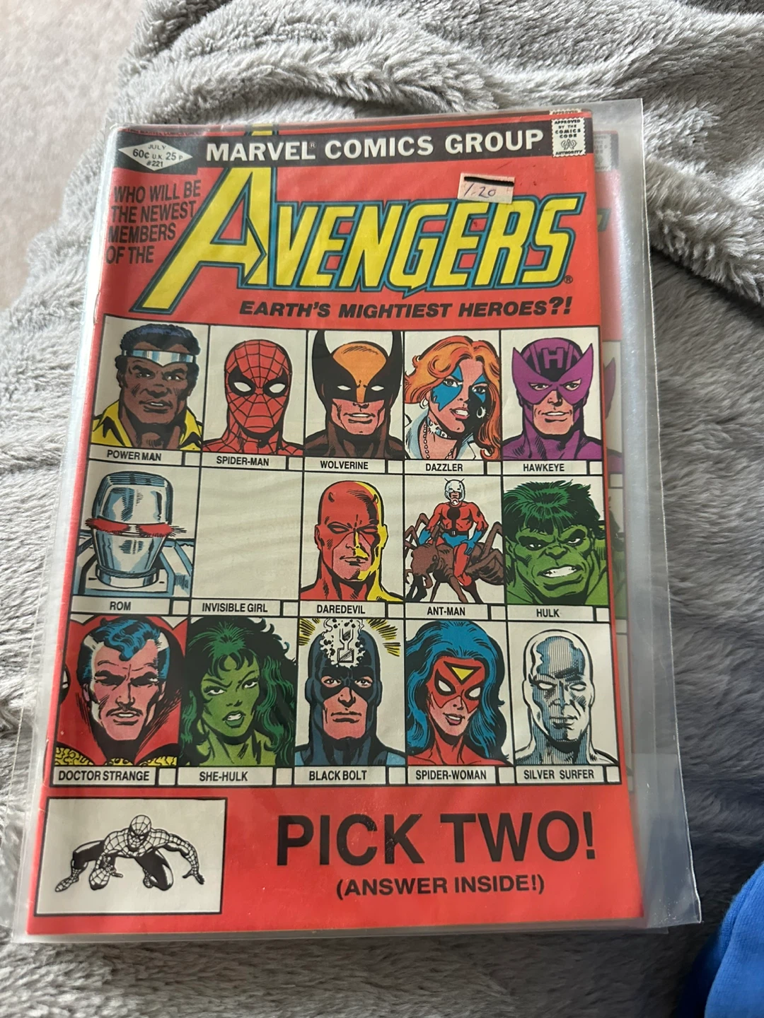Marvel Comics Avengers #221