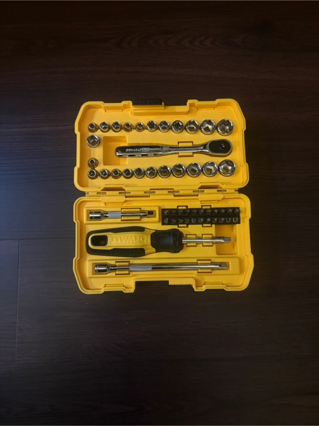 DeWalt Socket and Screwdriver Set - photo 2
