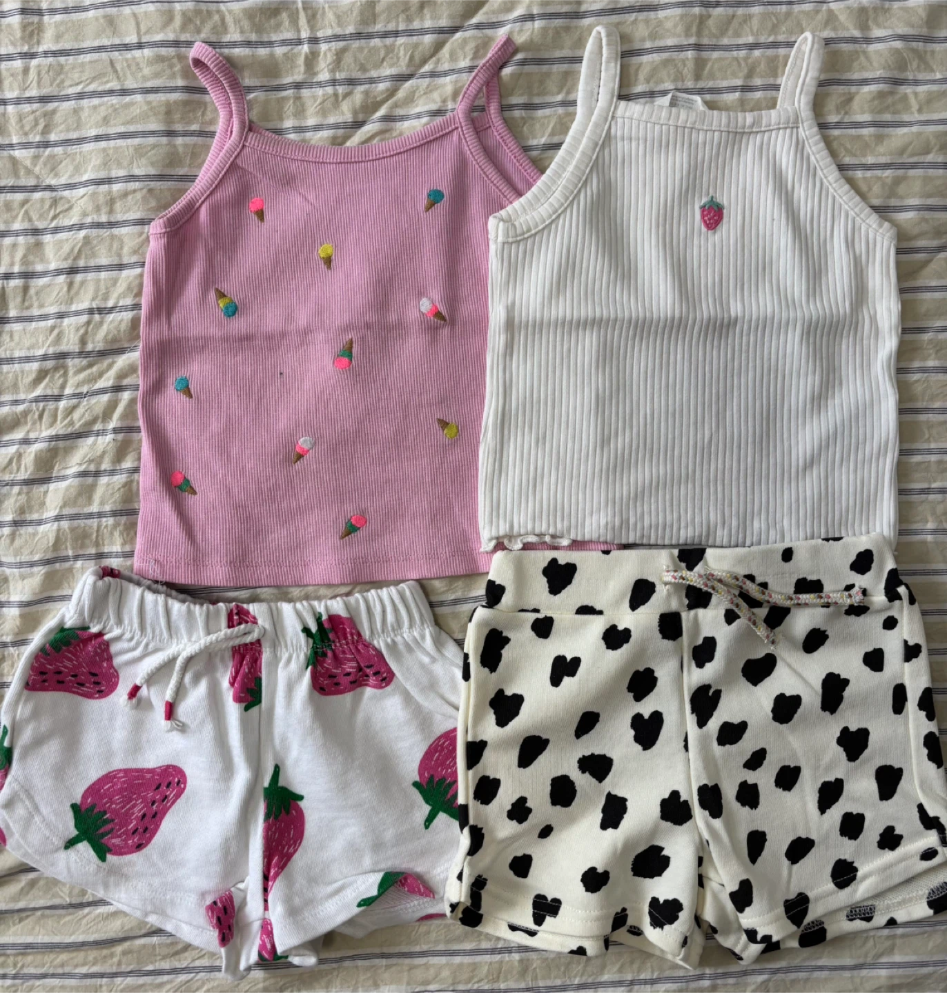 Girl’s Clothing Bundle , 2-3 T - photo 3