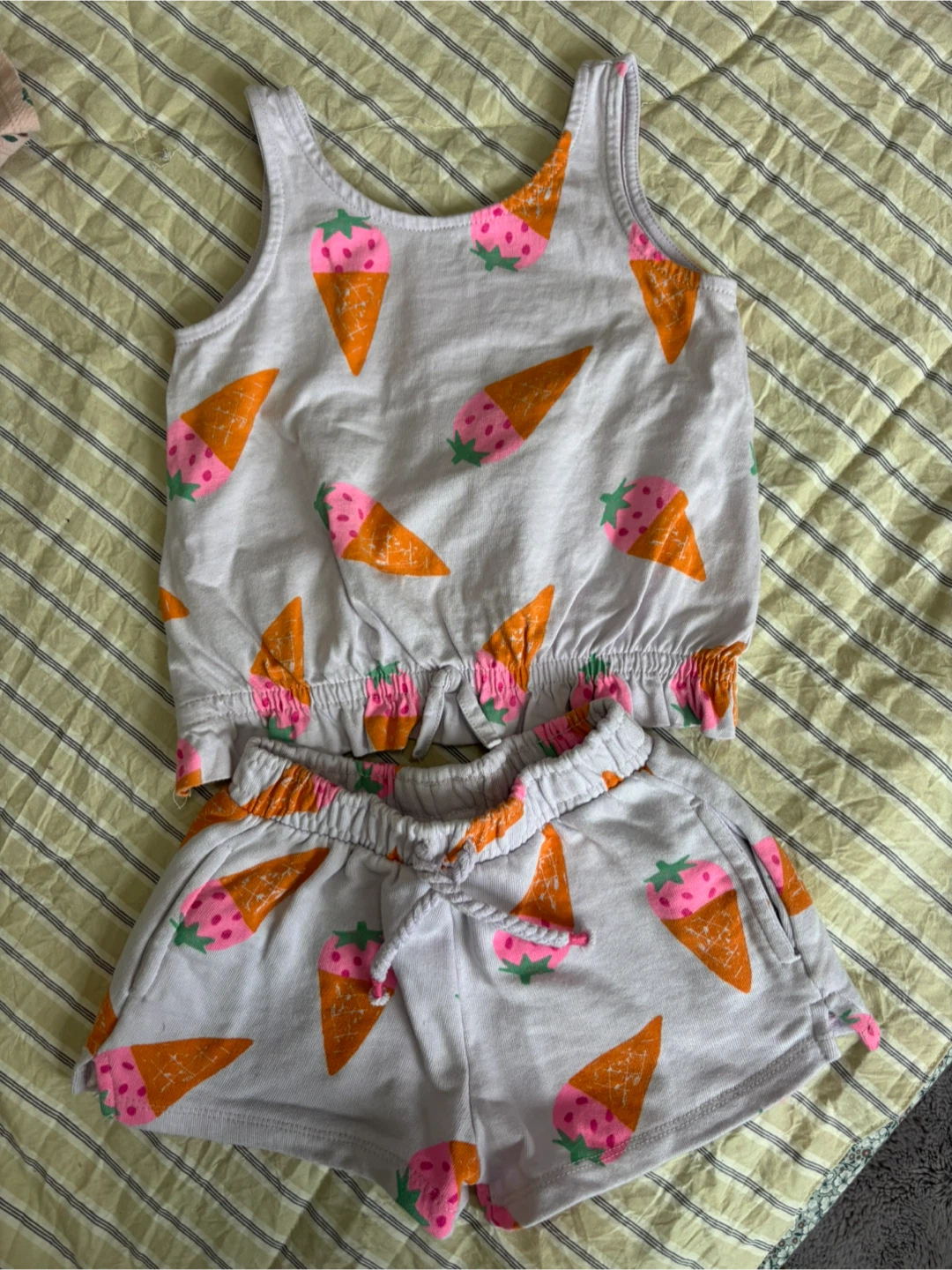 Girl’s Clothing Bundle , 2-3 T - photo 5
