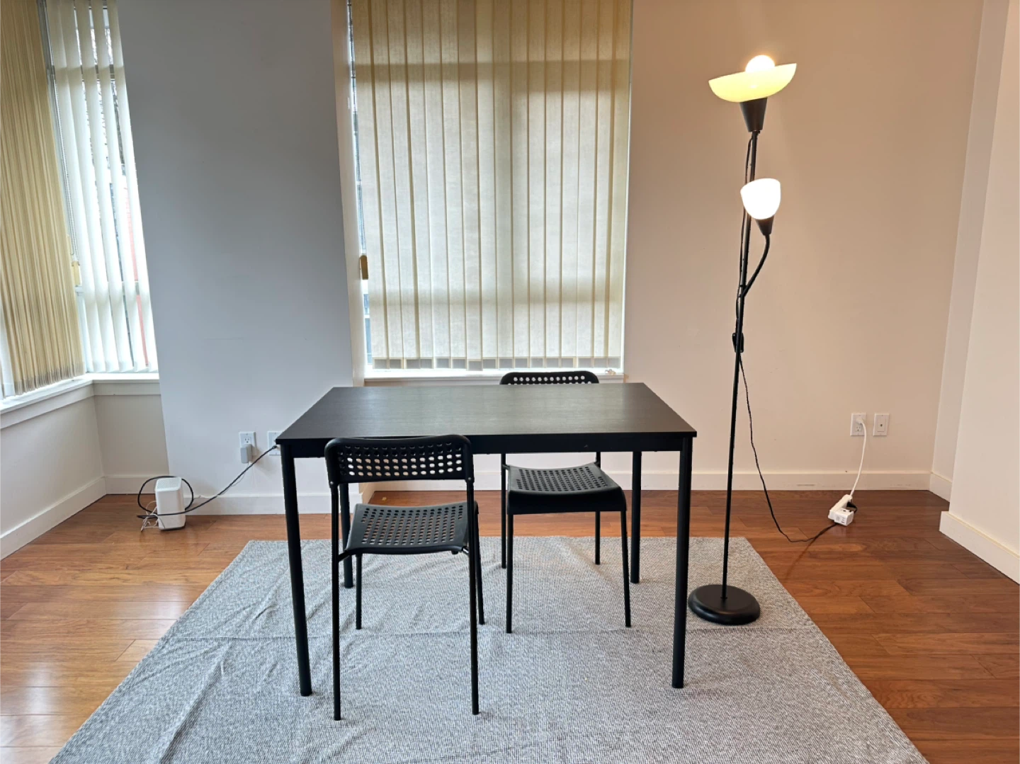 Minimal Black Dinner table Set – Lamp Included $60 - photo 2