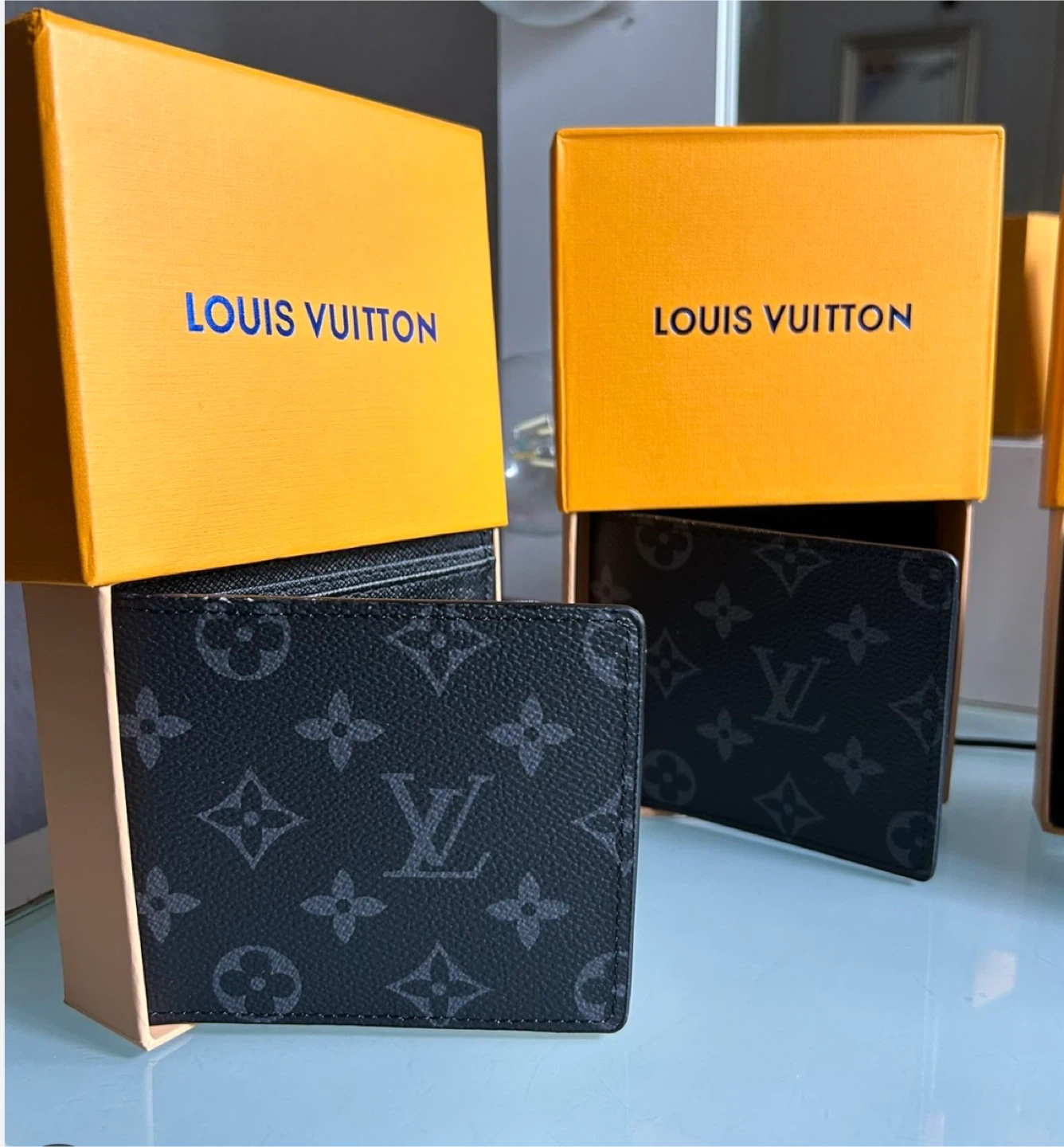 Louis Vuitton Wallet - photo 3
