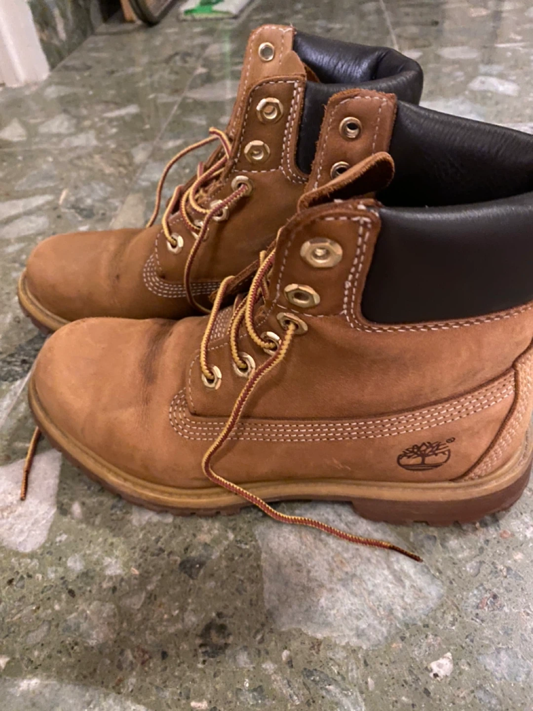 Timberland Classic Boots Women size 7