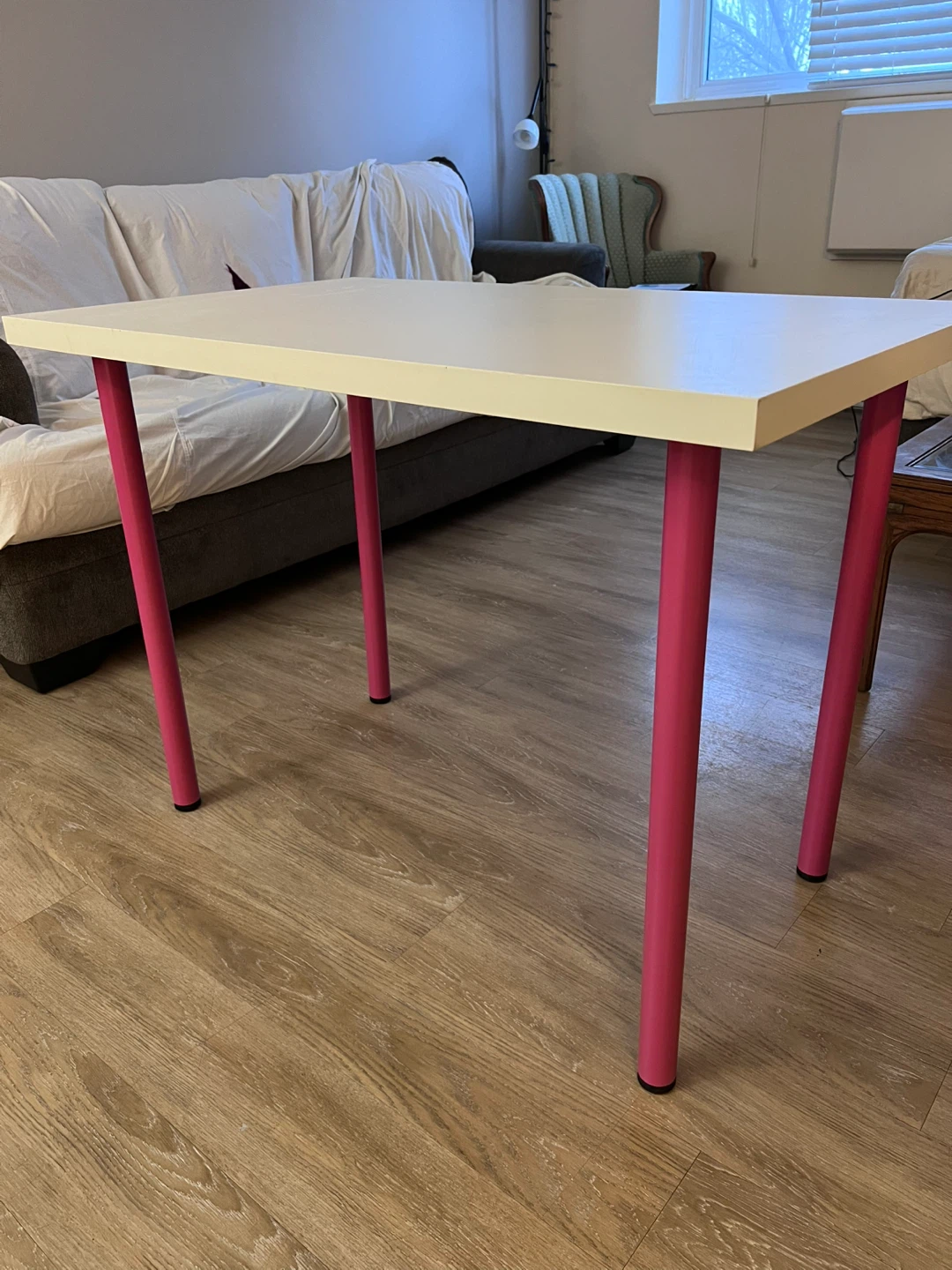 IKEA Table White with Pink Legs - photo 3