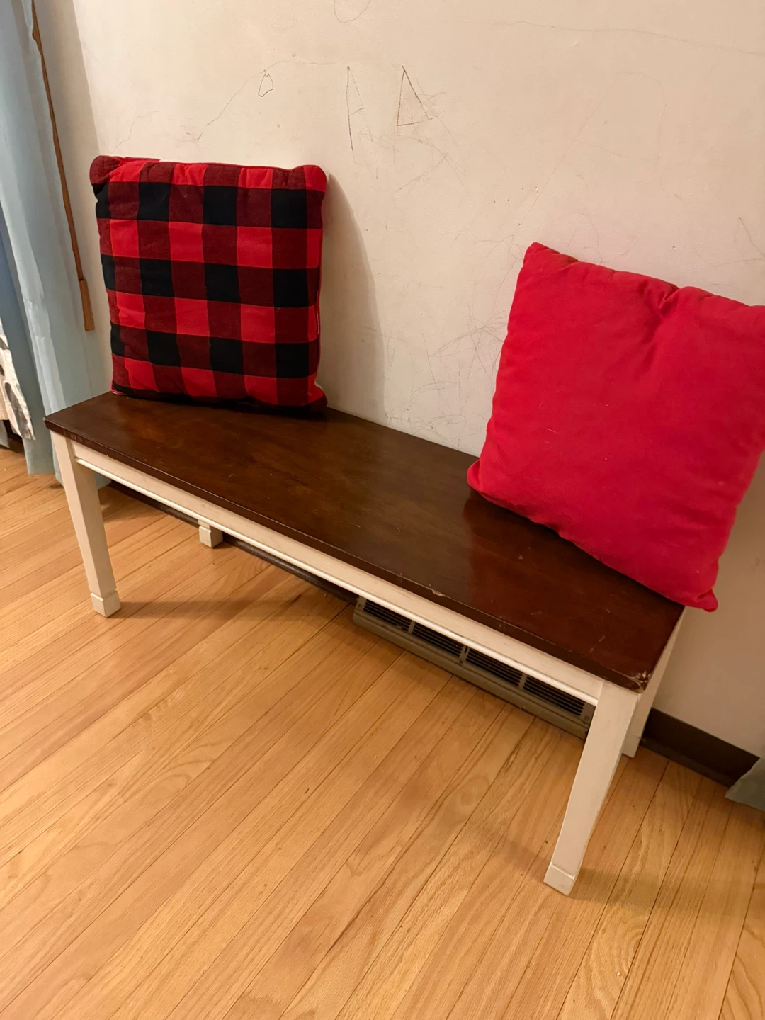 Wooden Bench check more pictures condition - photo 3