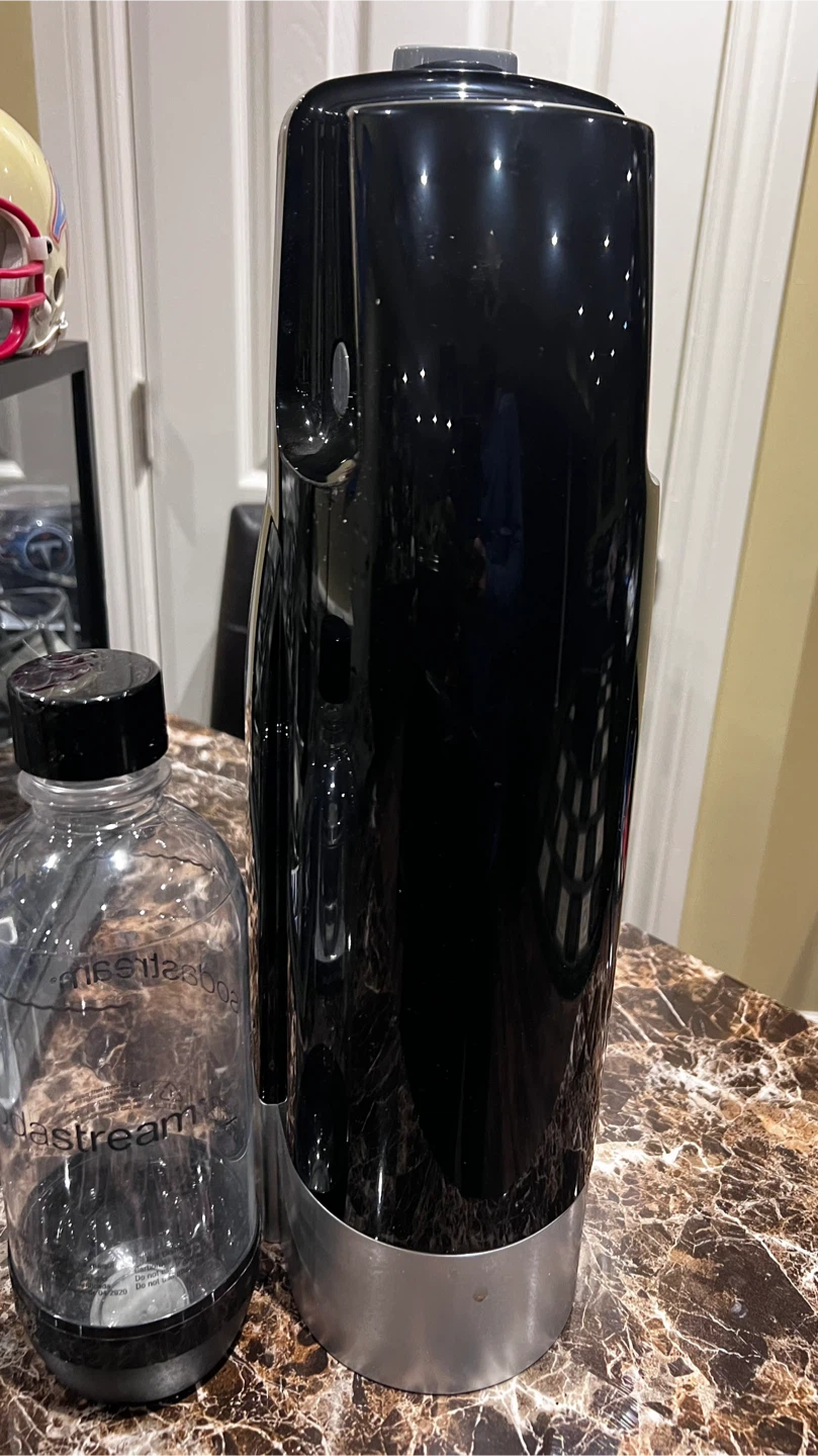 SodaStream Sparkling Water Maker - photo 2