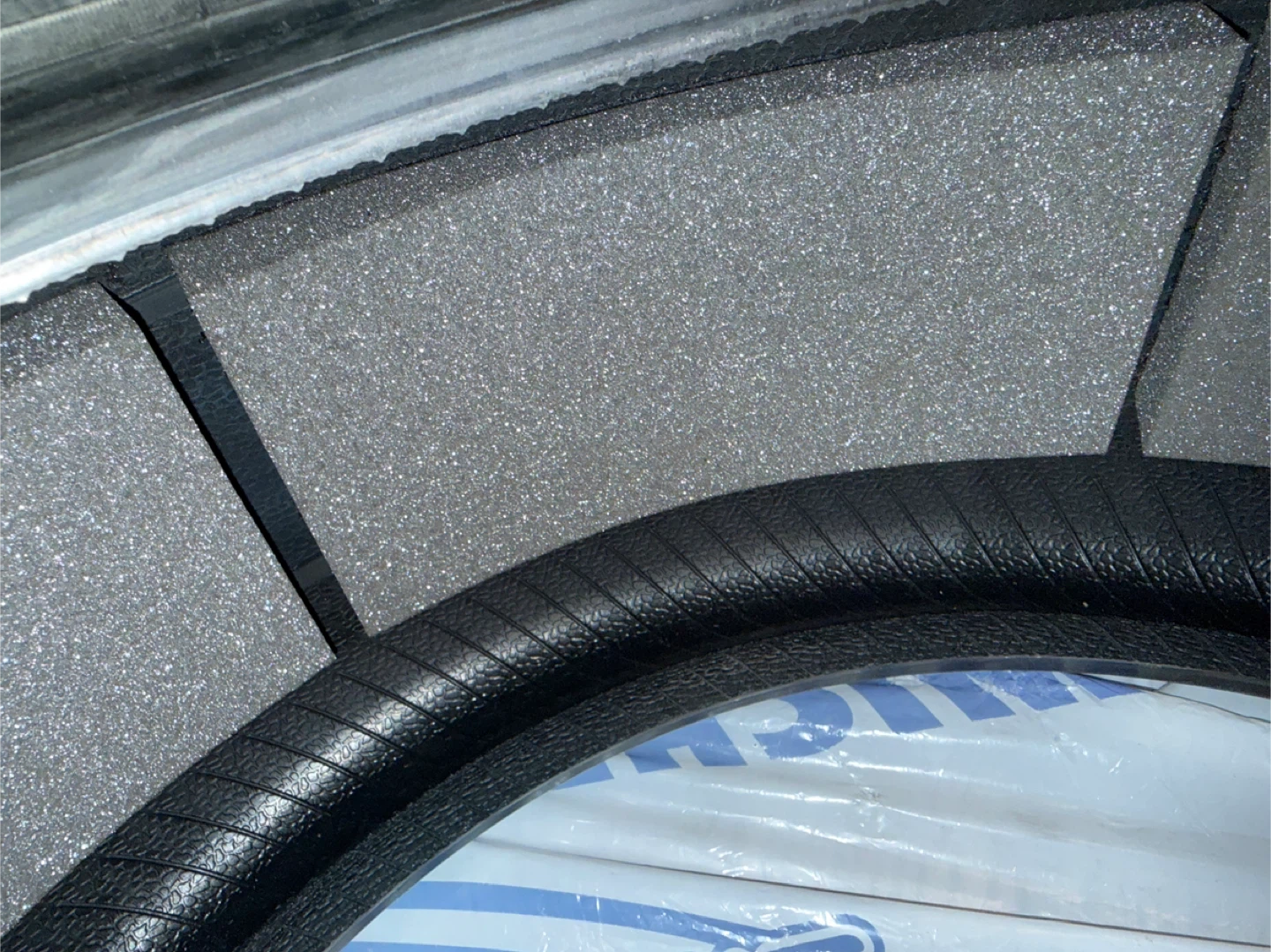 Pirelli Cinturato P7 All Season Tire 255/35R20 - photo 5
