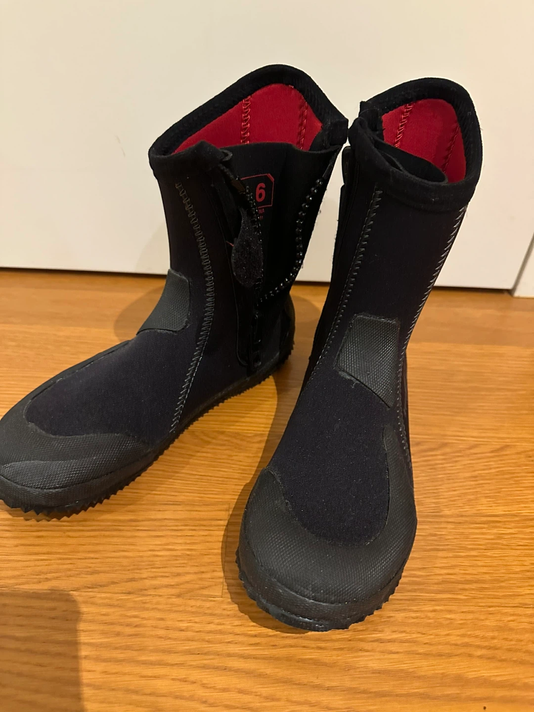 Aqua Lung Superzip 6.5mm Neoprene Boots - US Size 6