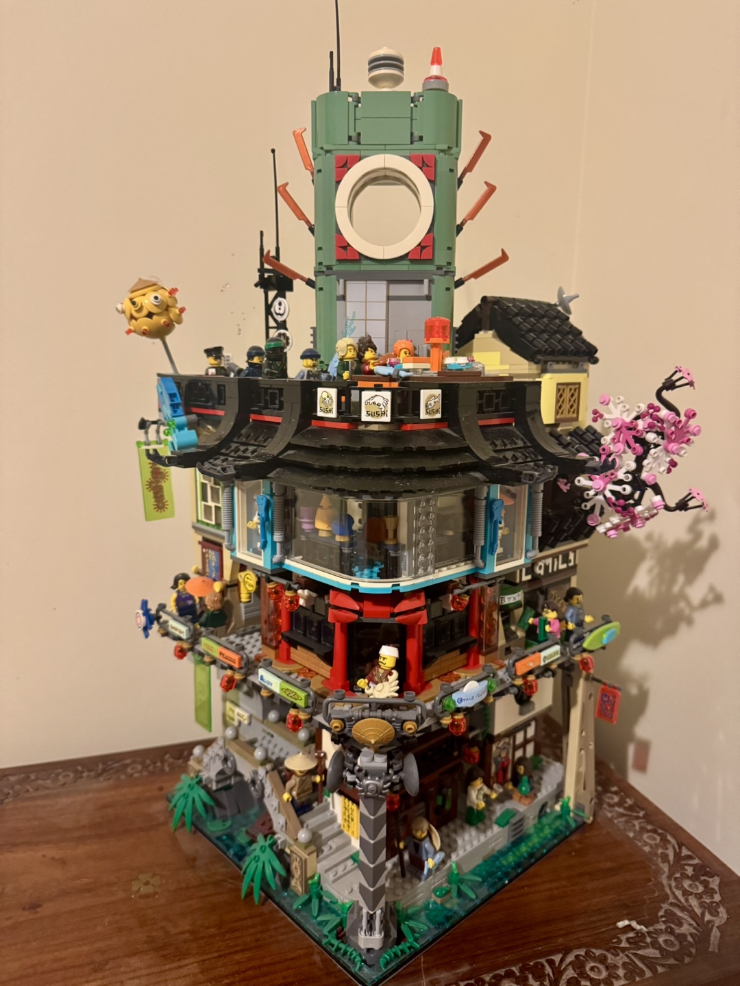 Retired LEGO 70620 NINJAGO City | Built+ Minifigures - photo 5