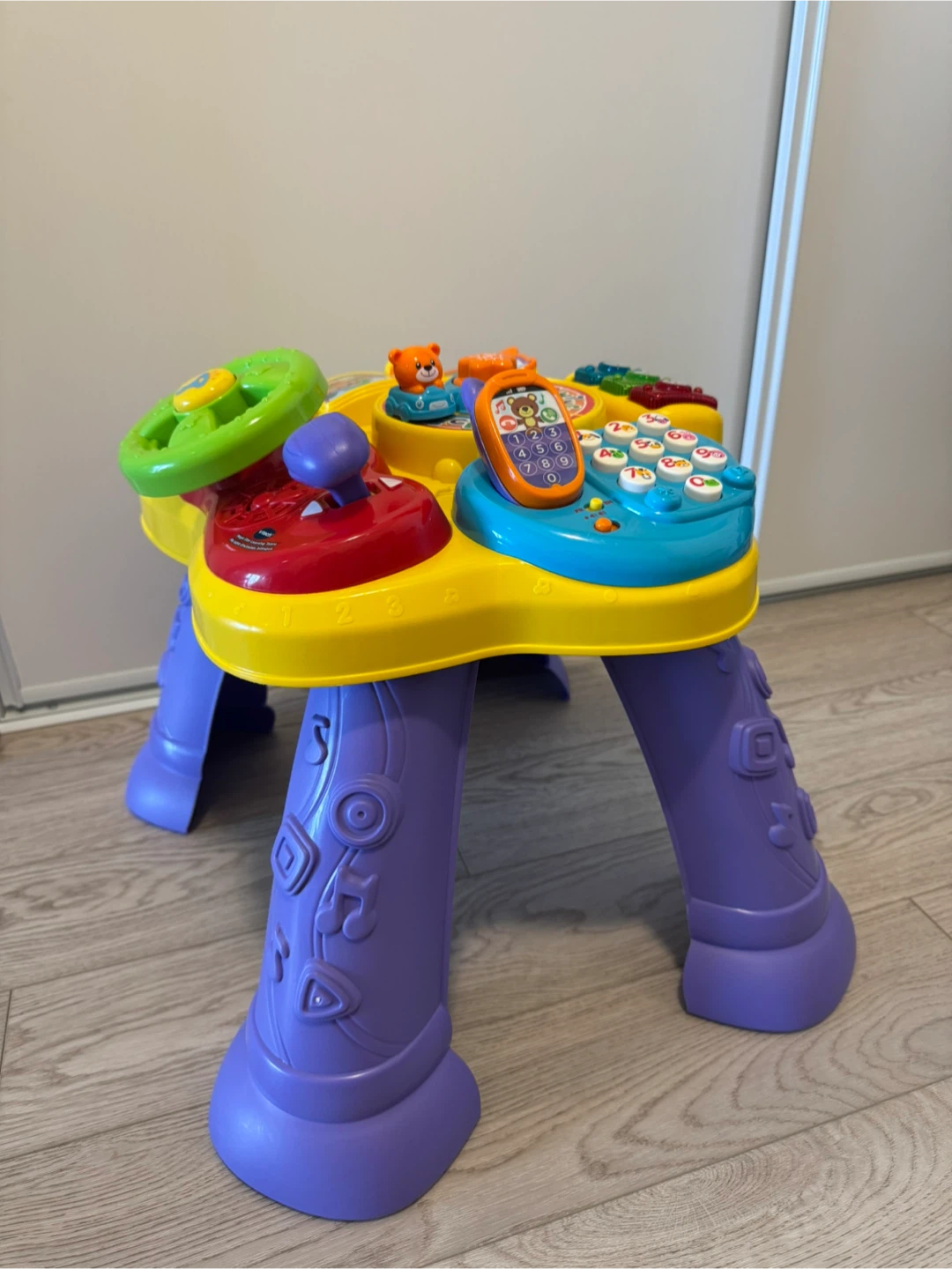 VTech Sit-to-Stand Learning Table
