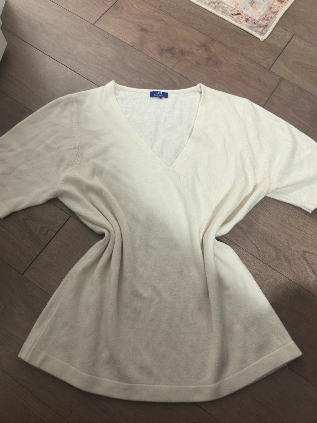 Vintage Tabi Short Sleeve V-neck Sweater