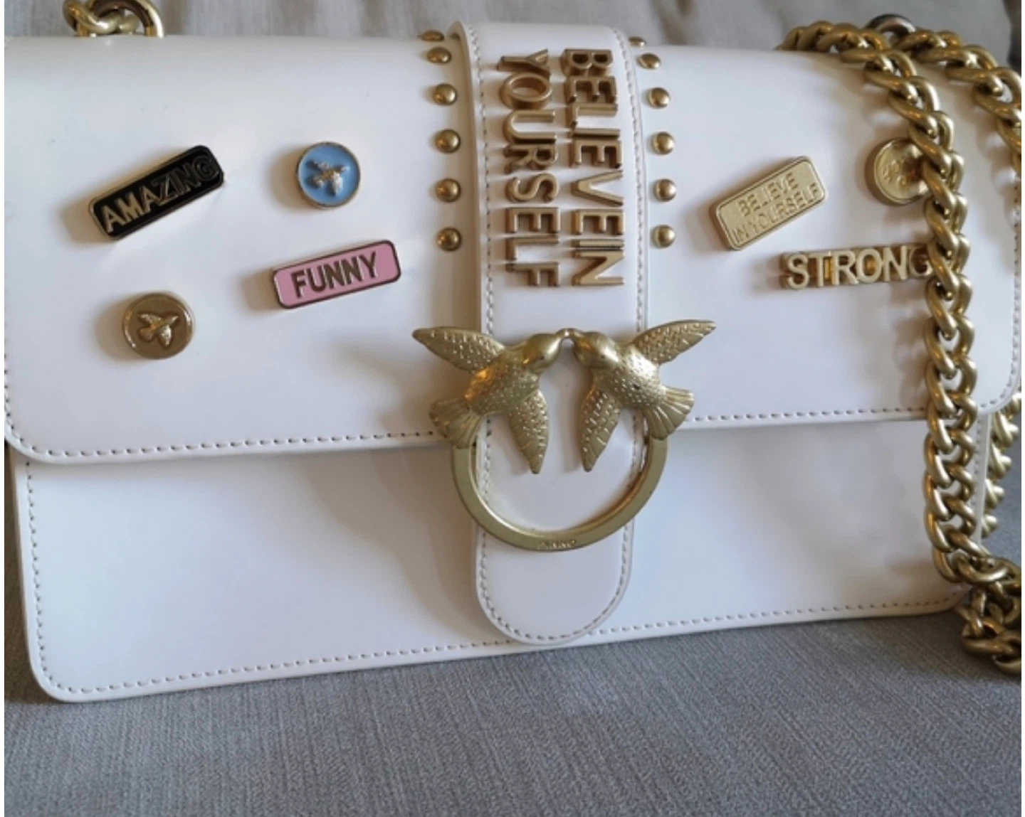 Pinko White Leather Shoulder Bag with Charms - photo 4