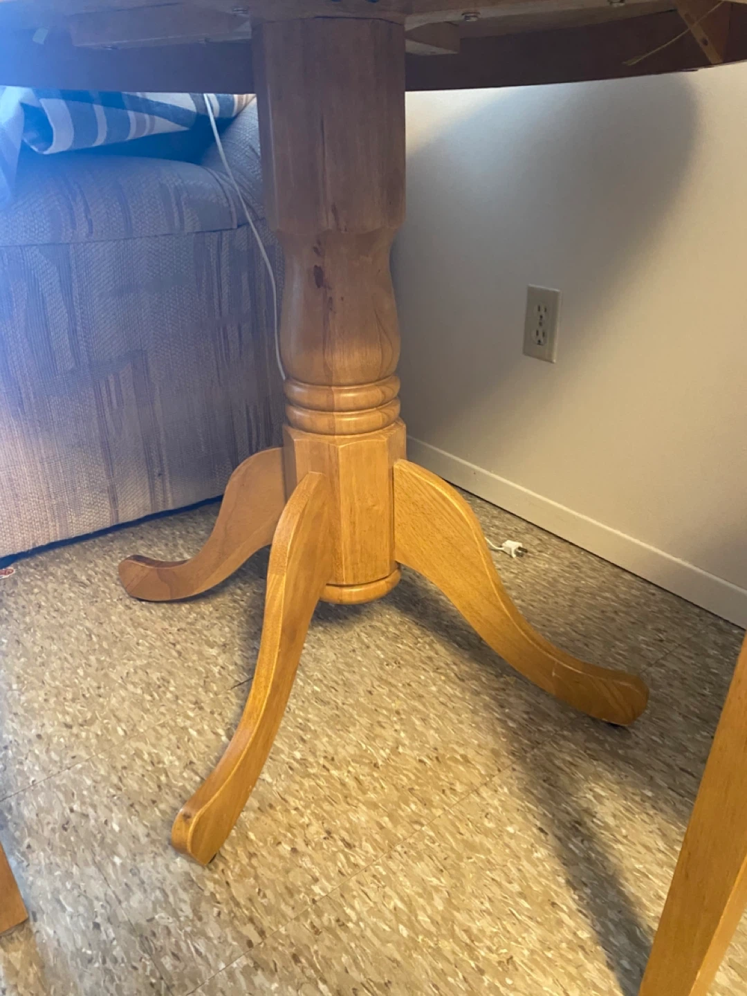 Wooden Round Dining Table with 2 Chairs - photo 3