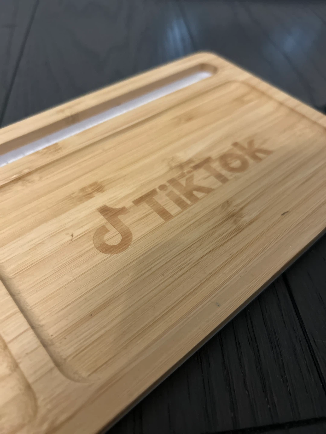 TikTok Bamboo Tray USB Wireless Charger