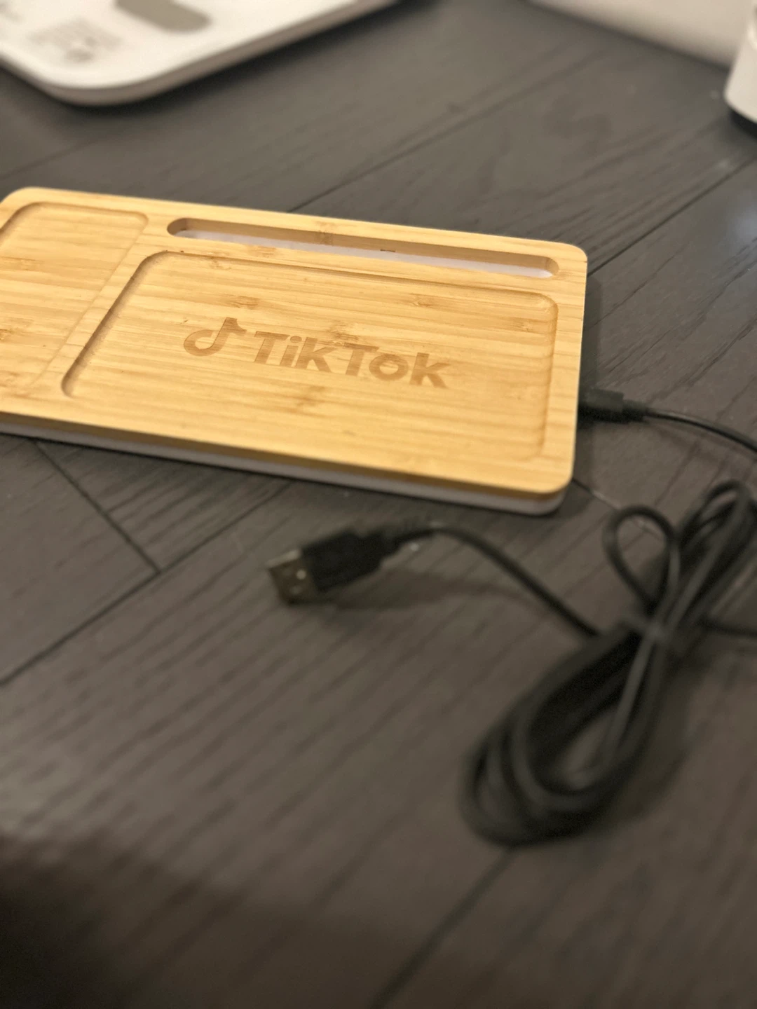 TikTok Bamboo Tray USB Wireless Charger - photo 2
