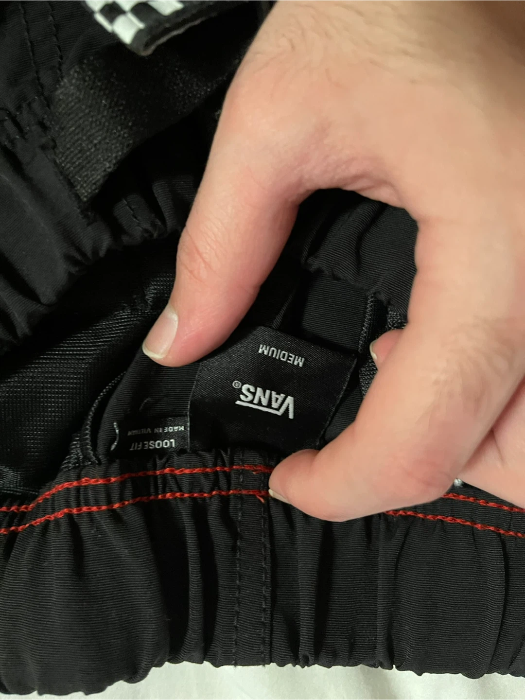 Vans Loose Fit Cargo Shorts - Black - Medium - photo 2