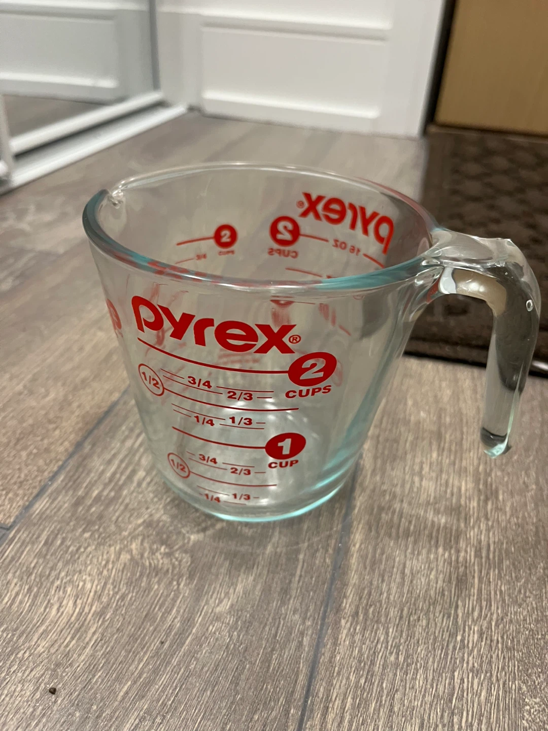 Pyrex 2 Cup Glass Measuring Cup