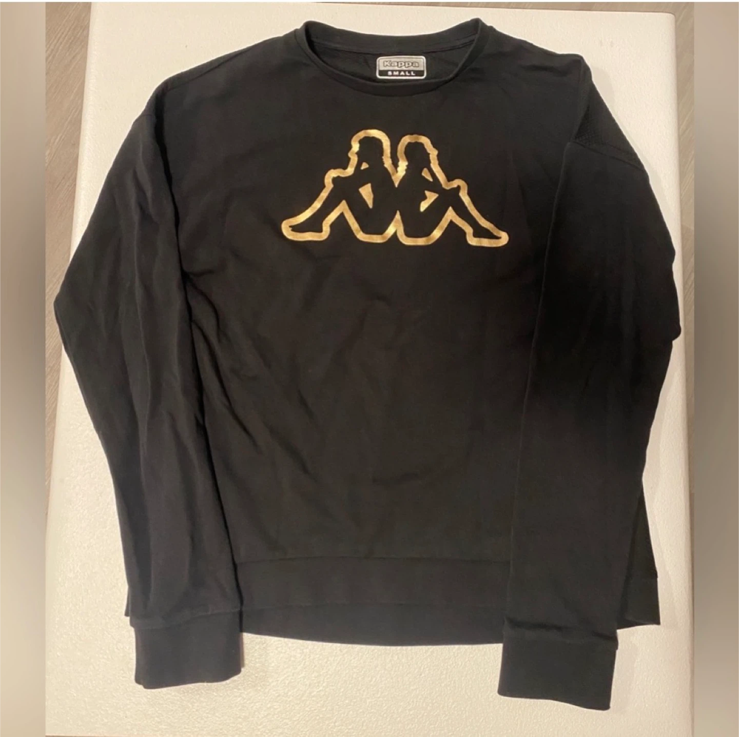 Kappa Sweatshirt Black and Gold Size Small